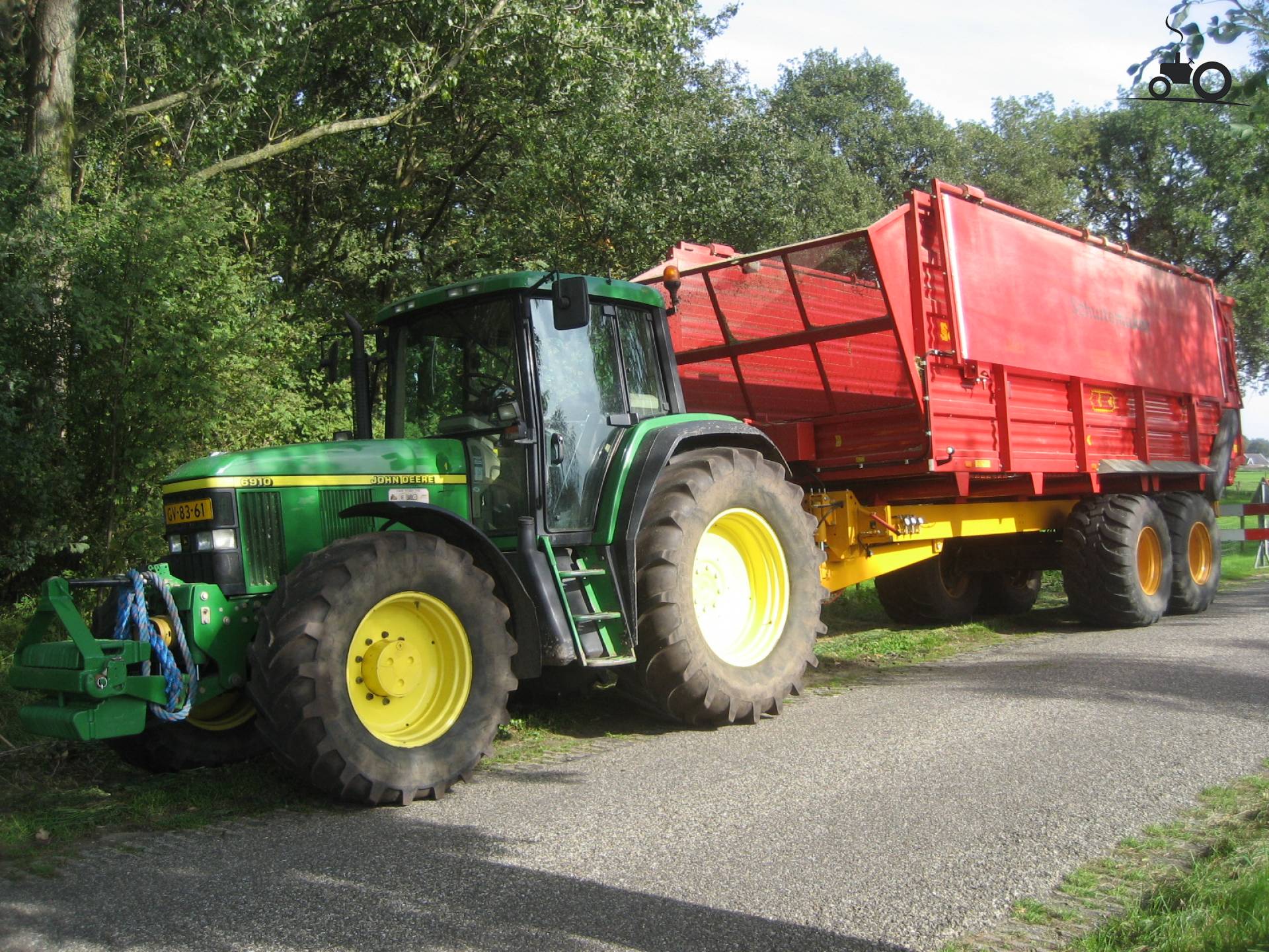 Foto John Deere 6910 van C.w.v Barlo