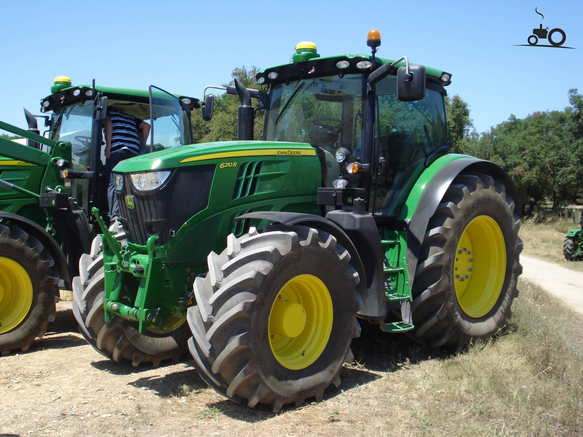 Foto John Deere 6210R #503092