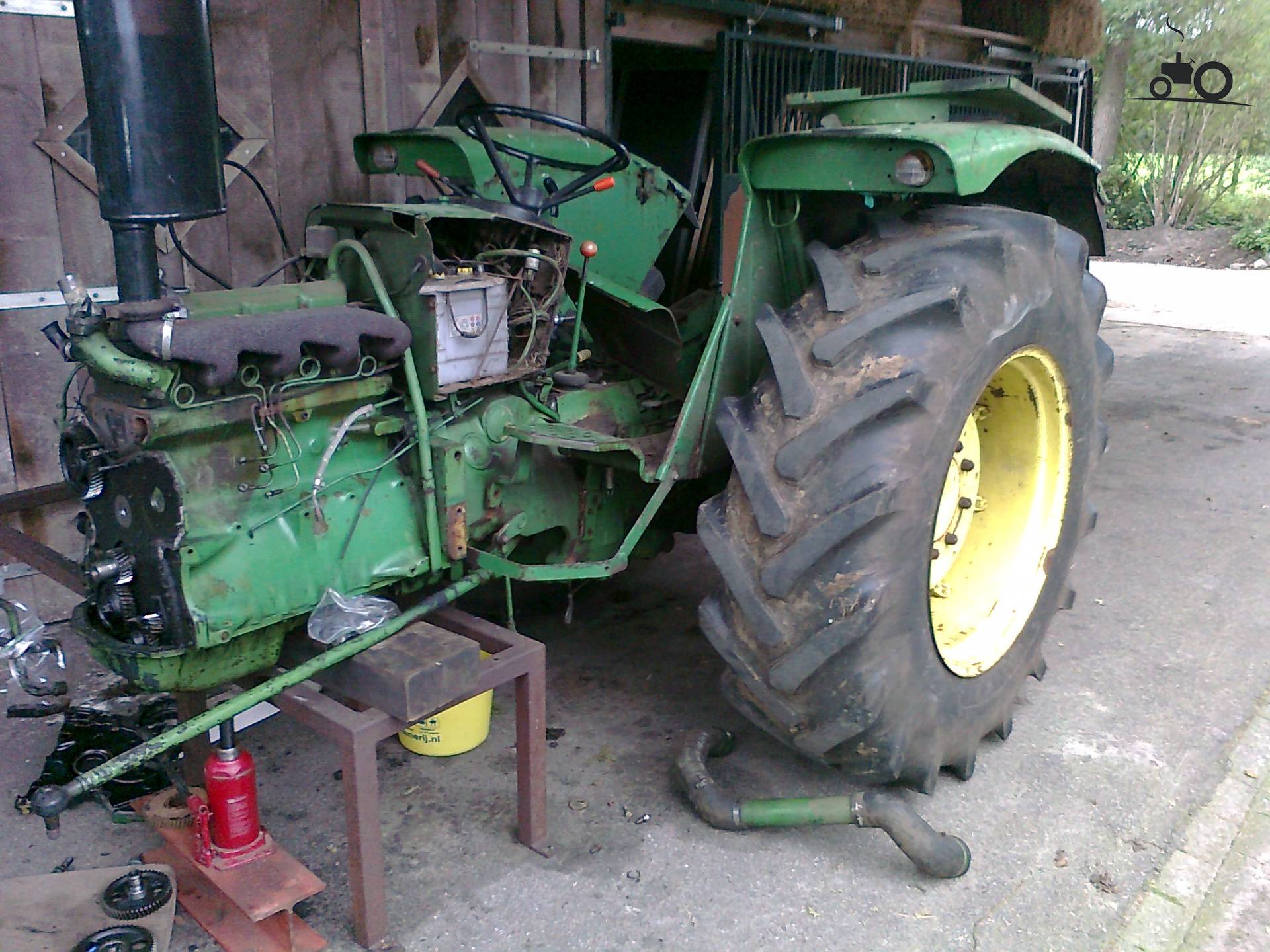 John Deere 2130 France Tracteur image 529646 John Deere 2130 France Tracteur image 529646