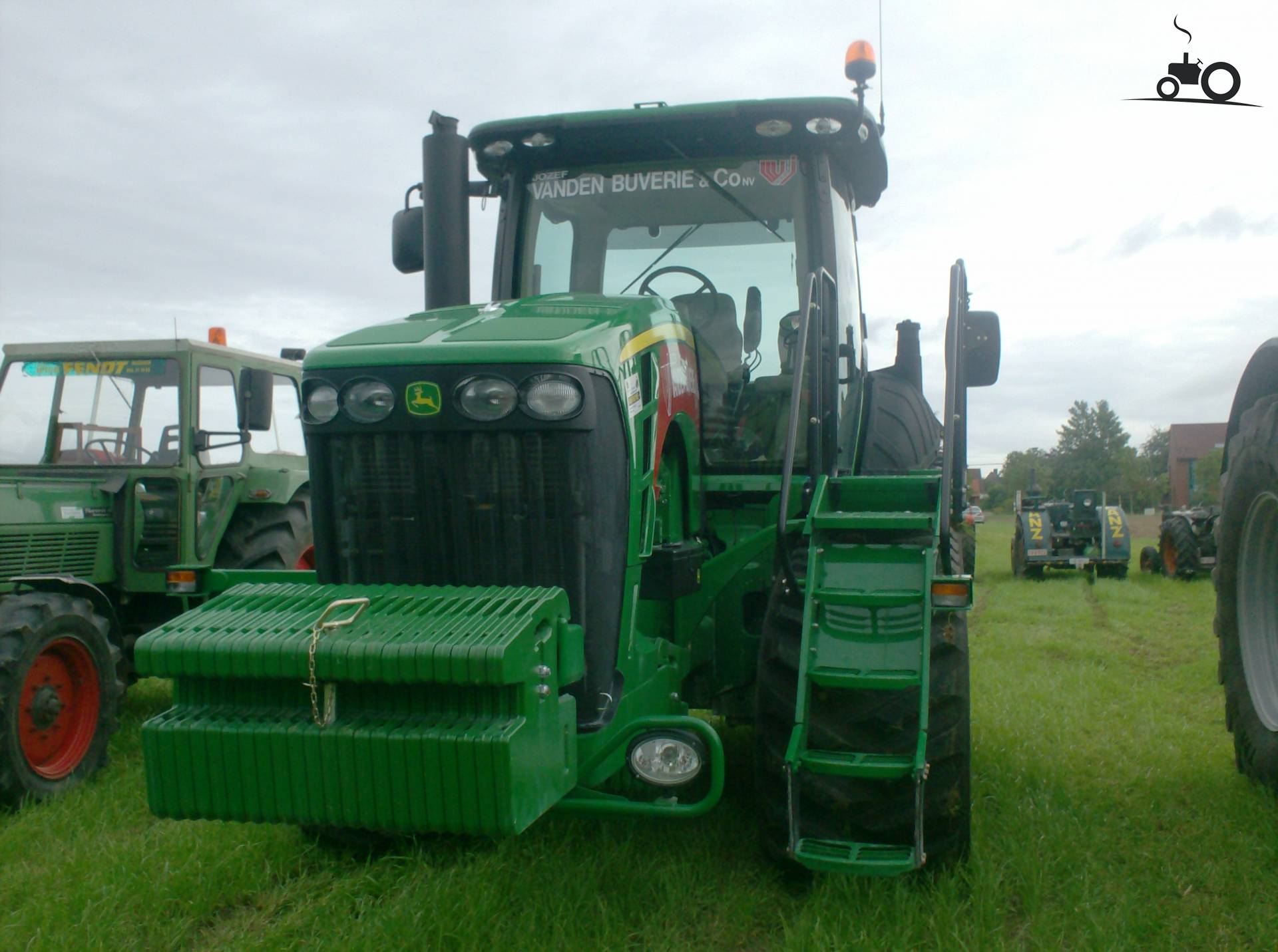 John Deere 8000 Serie - Laatste Updates, Foto's & Video's