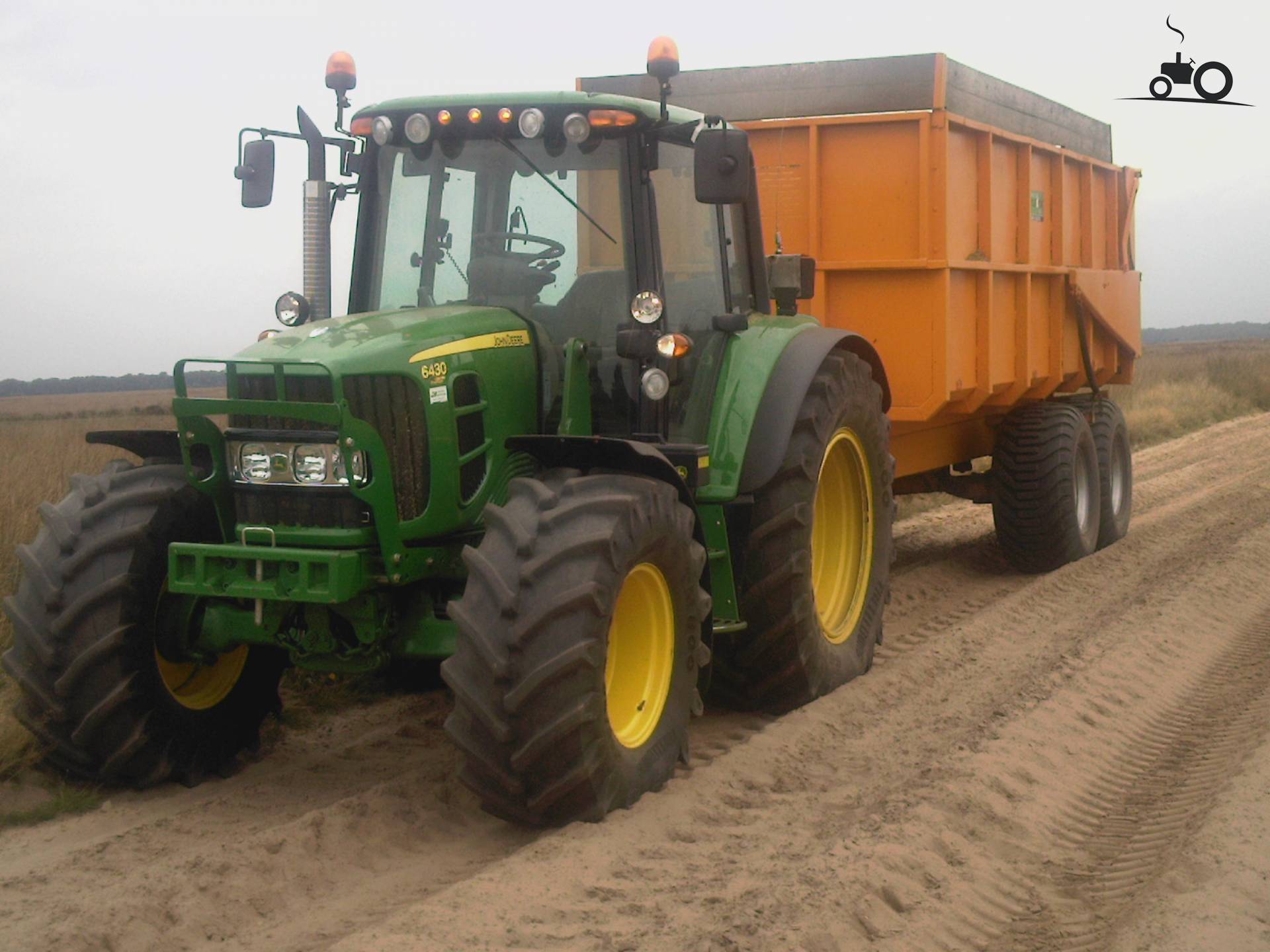 Foto John Deere 6430 Premium Van Loonbedrijf V Beukelen 0666