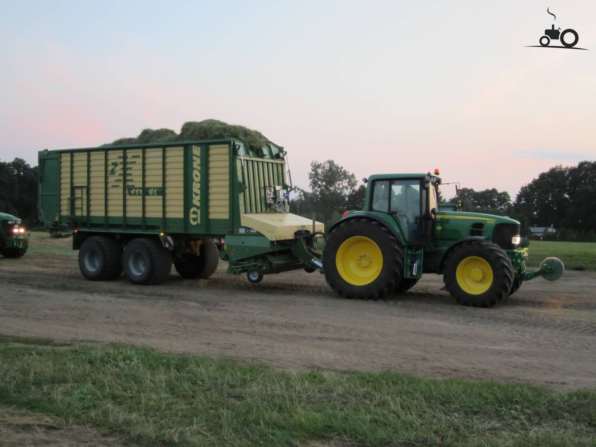 Foto John Deere 6930 Premium #659666