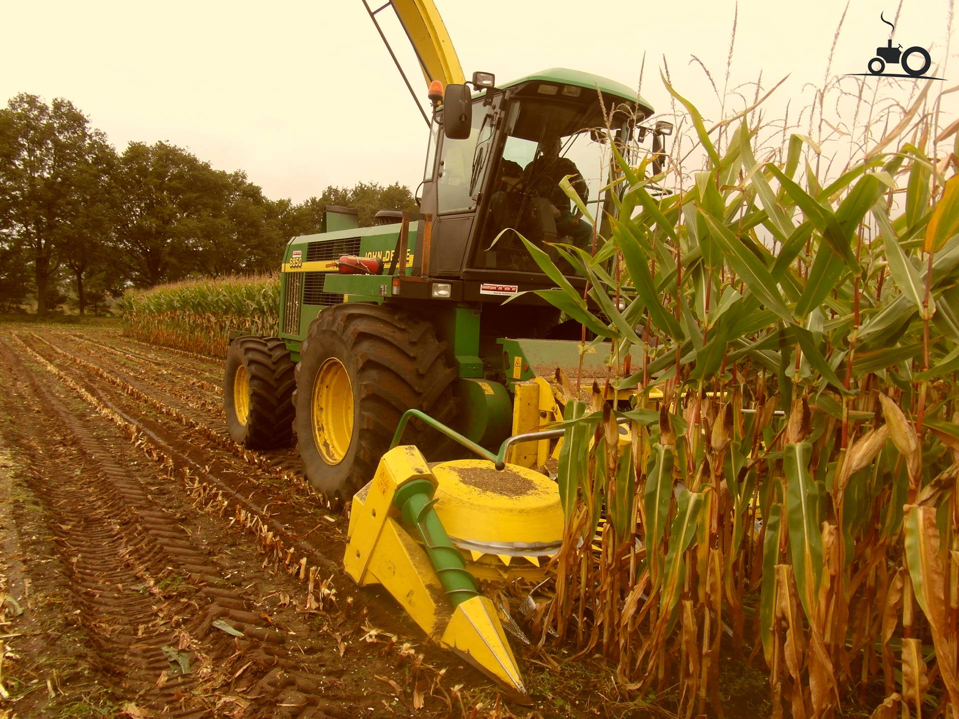 Foto John Deere 6850 #692311