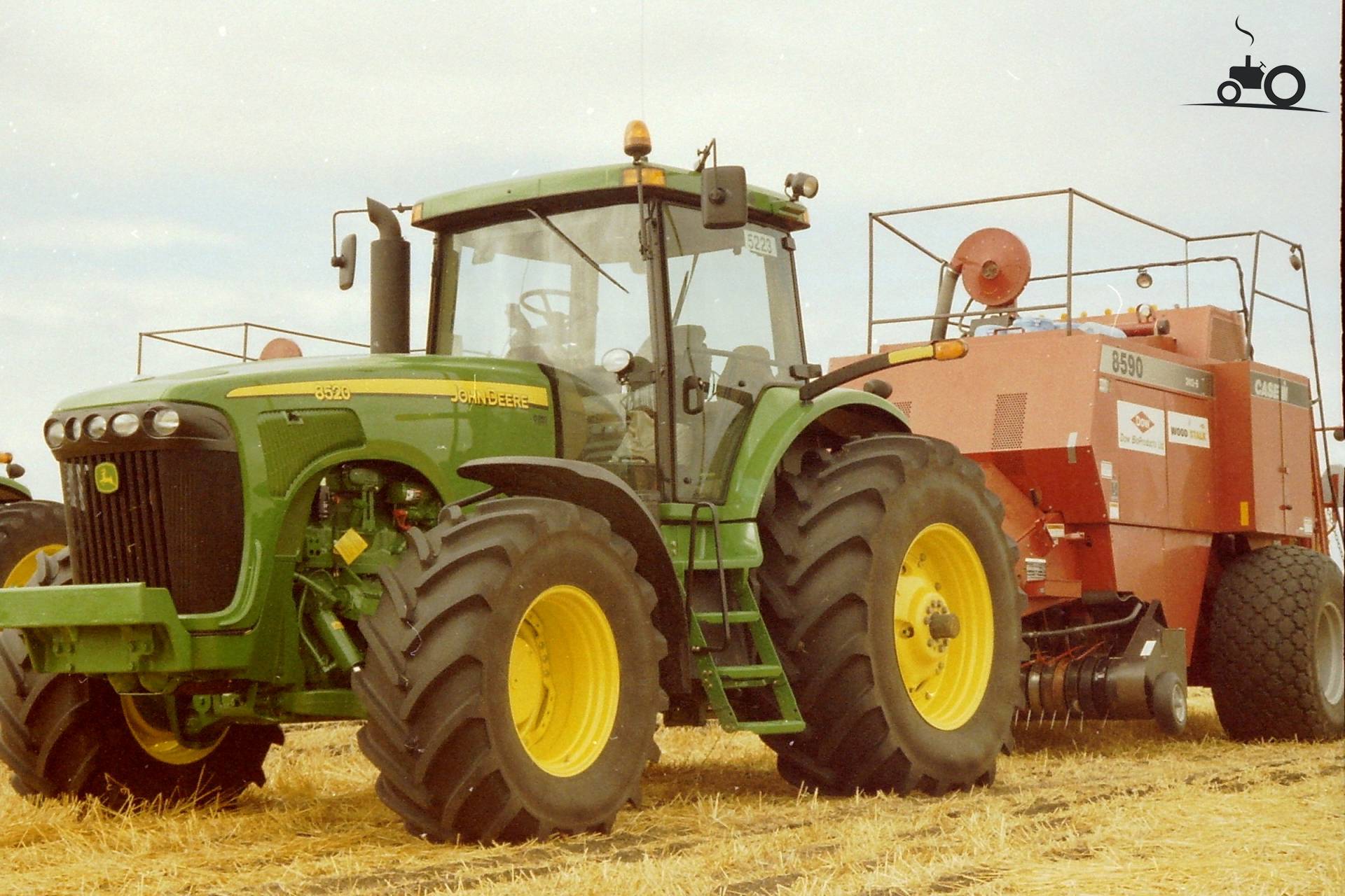 Foto John Deere 8520 696043