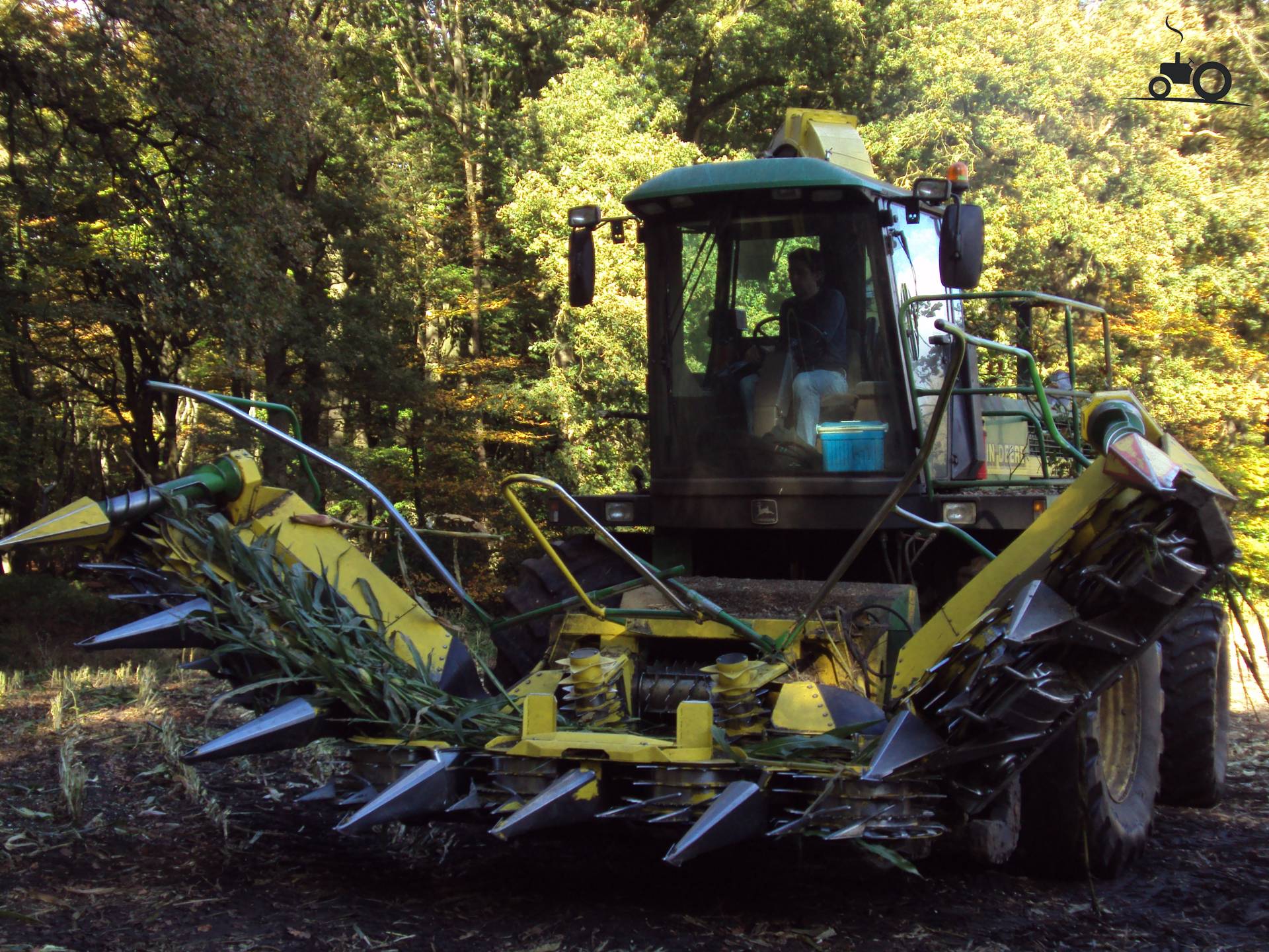 Foto John Deere 6850 #700394
