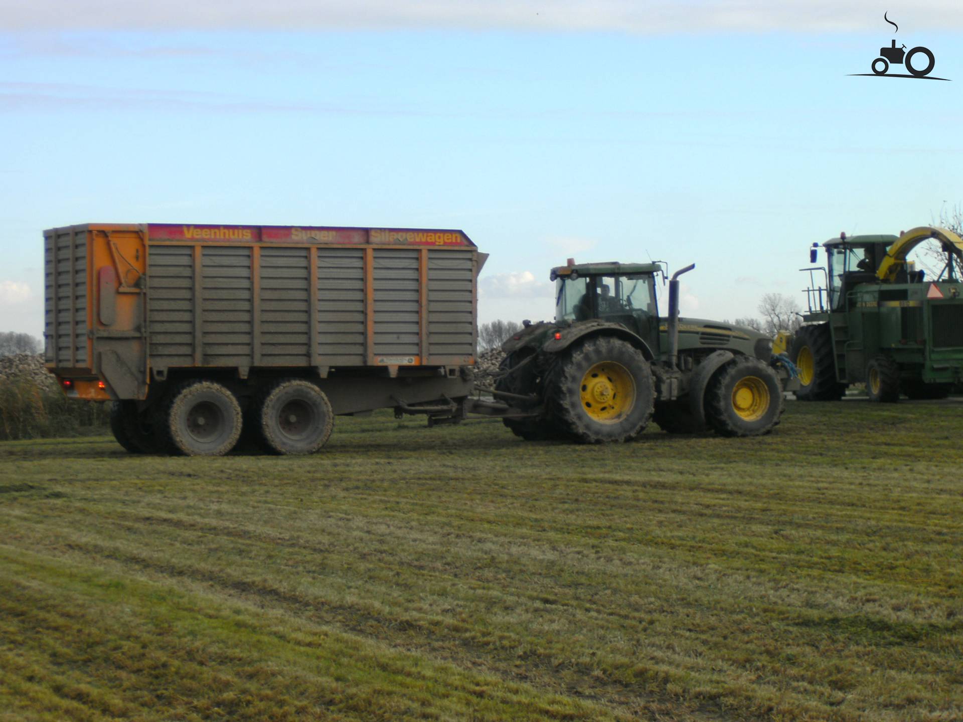 John Deere 7920