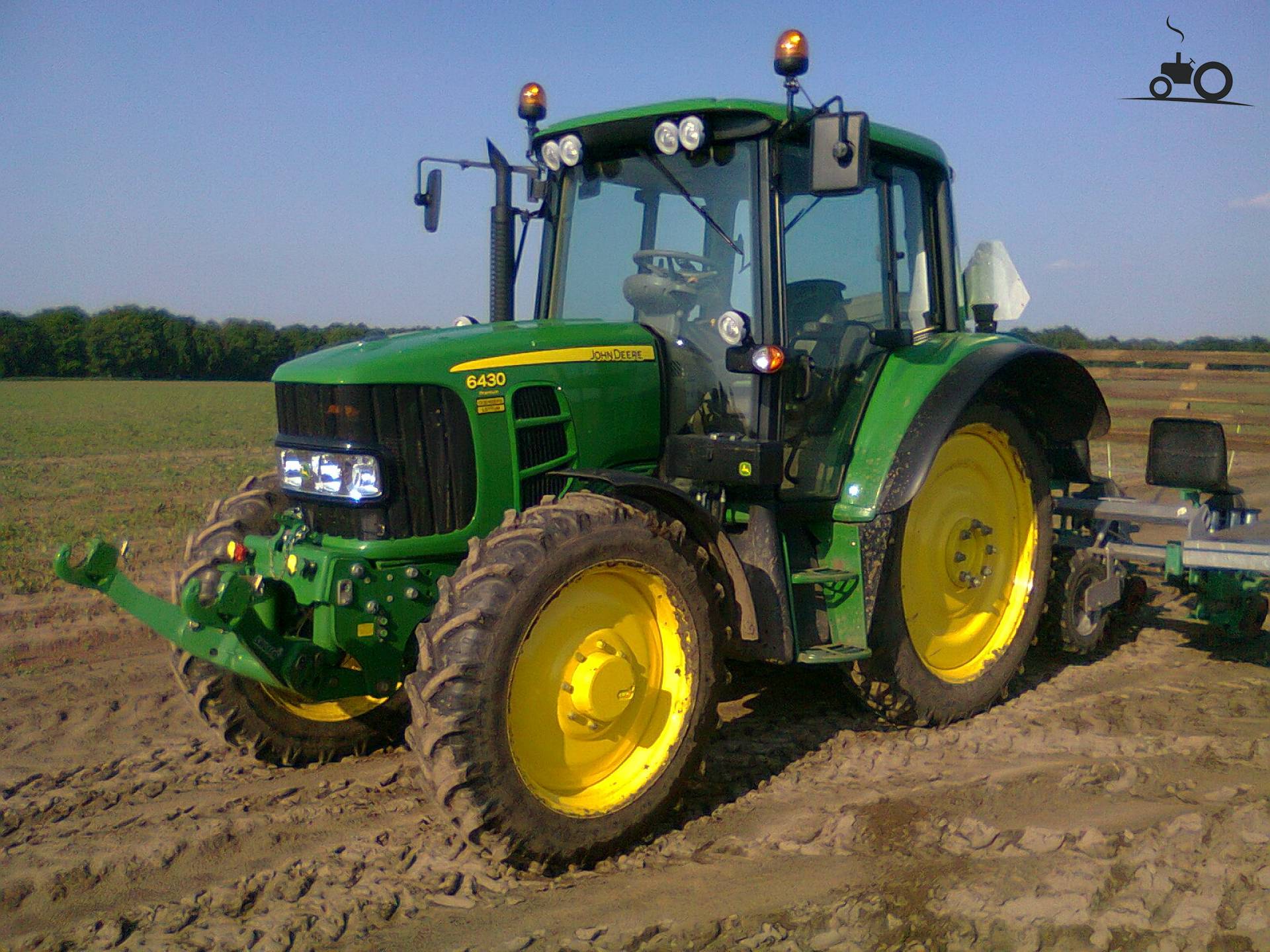 John Deere 6430