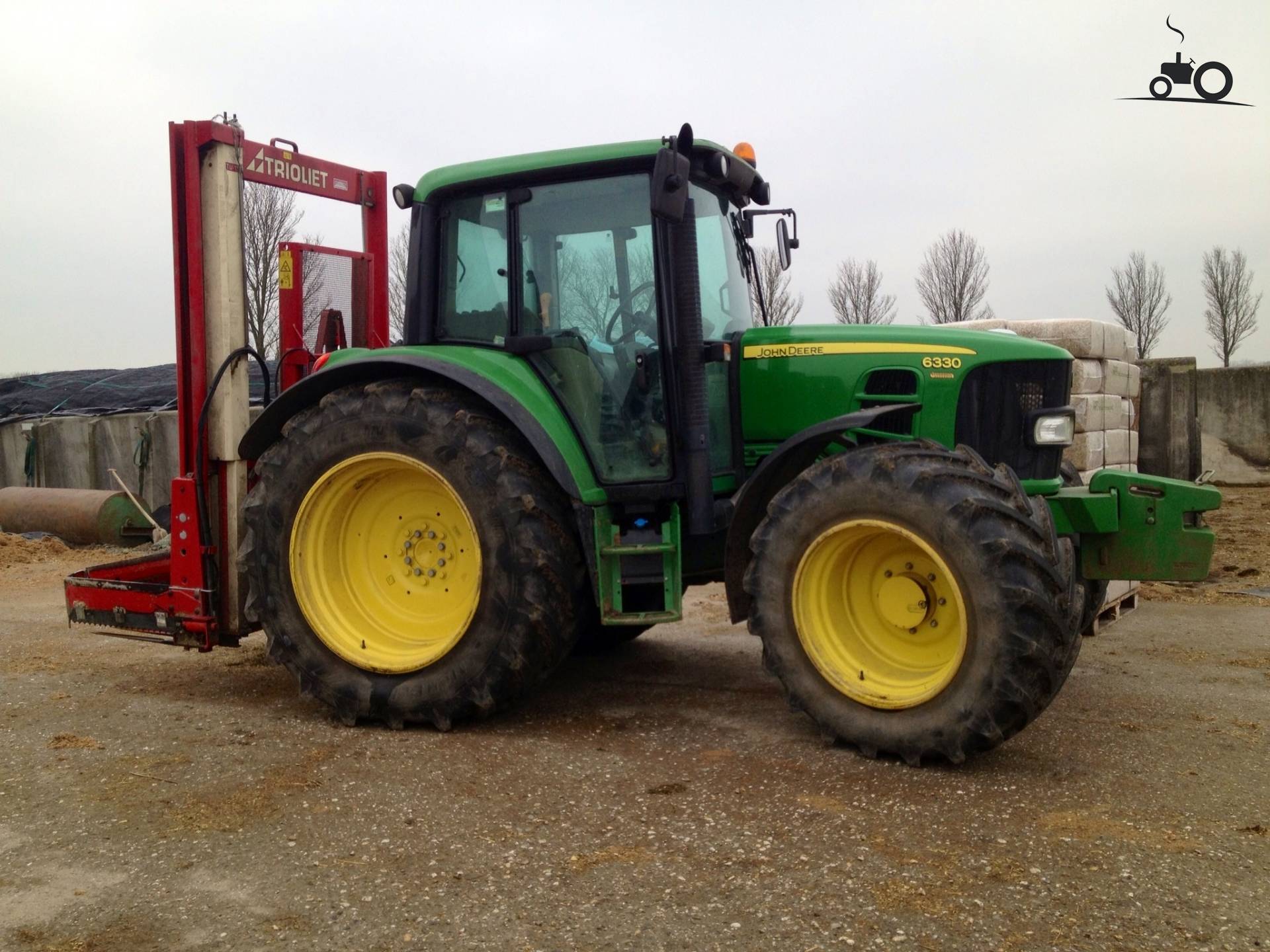 Foto John Deere 6330 Premium 738910 6845