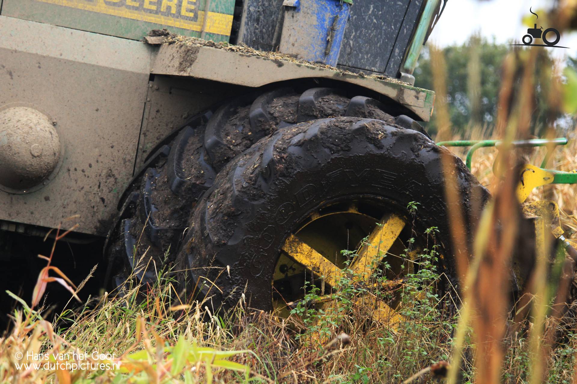 John Deere 6850