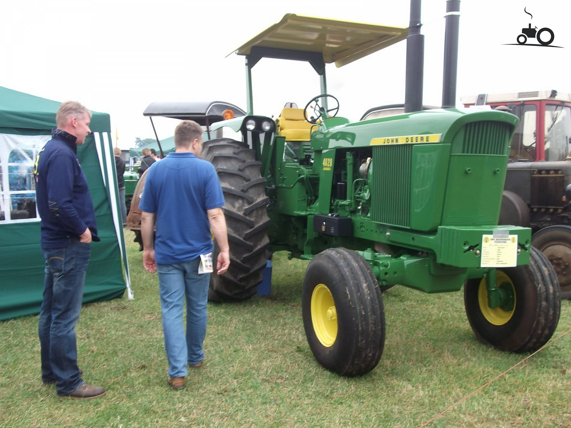 Foto John Deere 4620 #815315