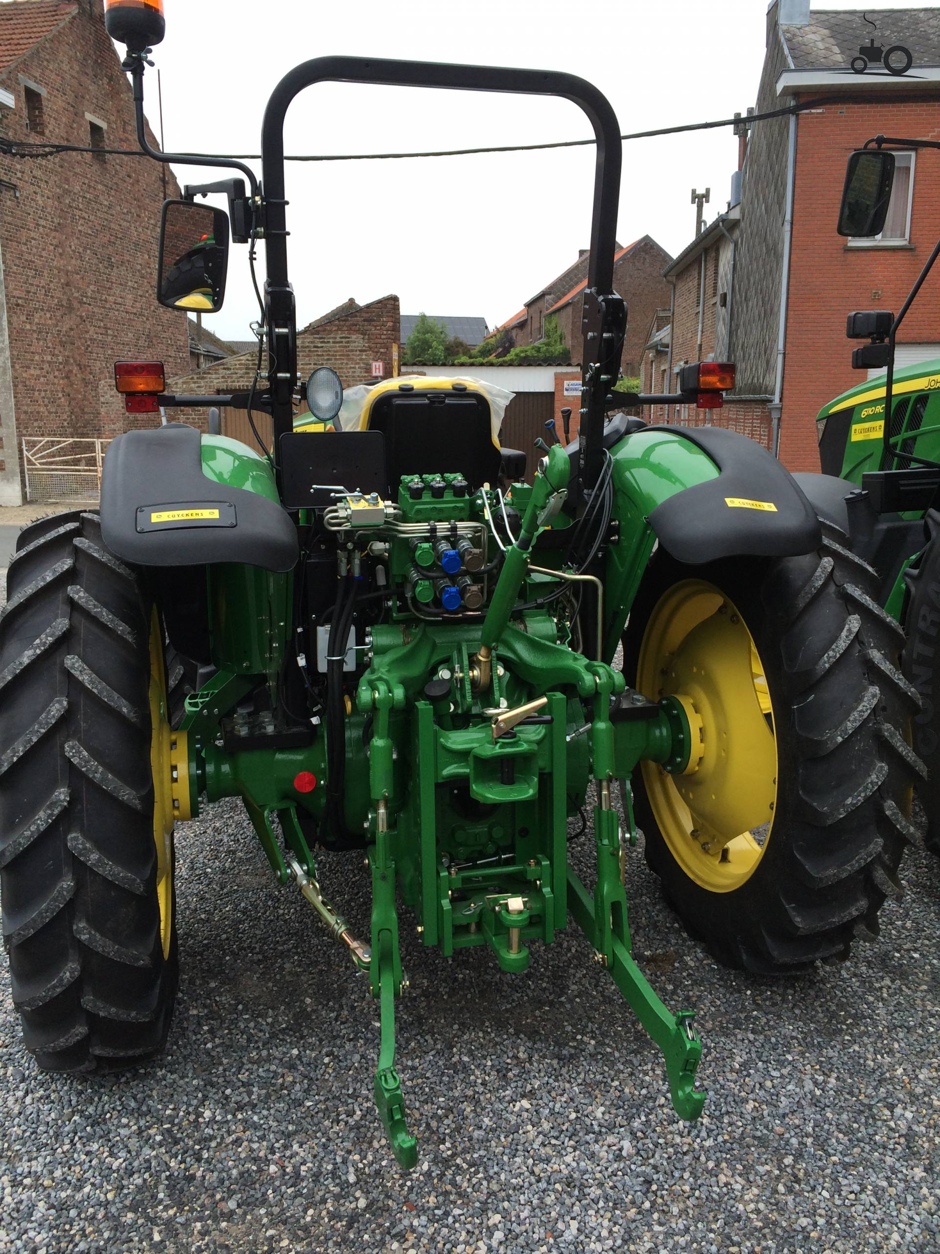 John Deere 5105M - Actus, Photos & Videos