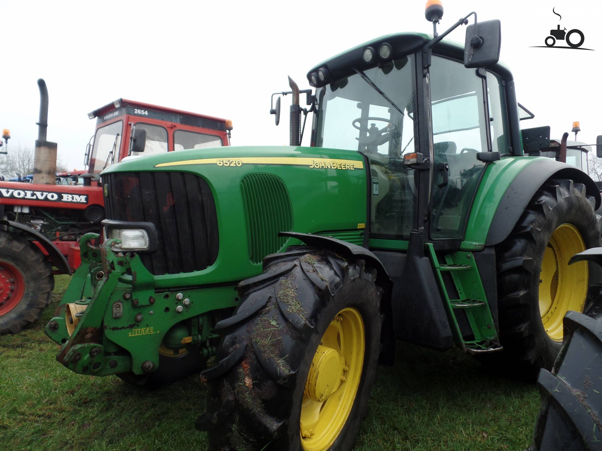 John Deere 6520