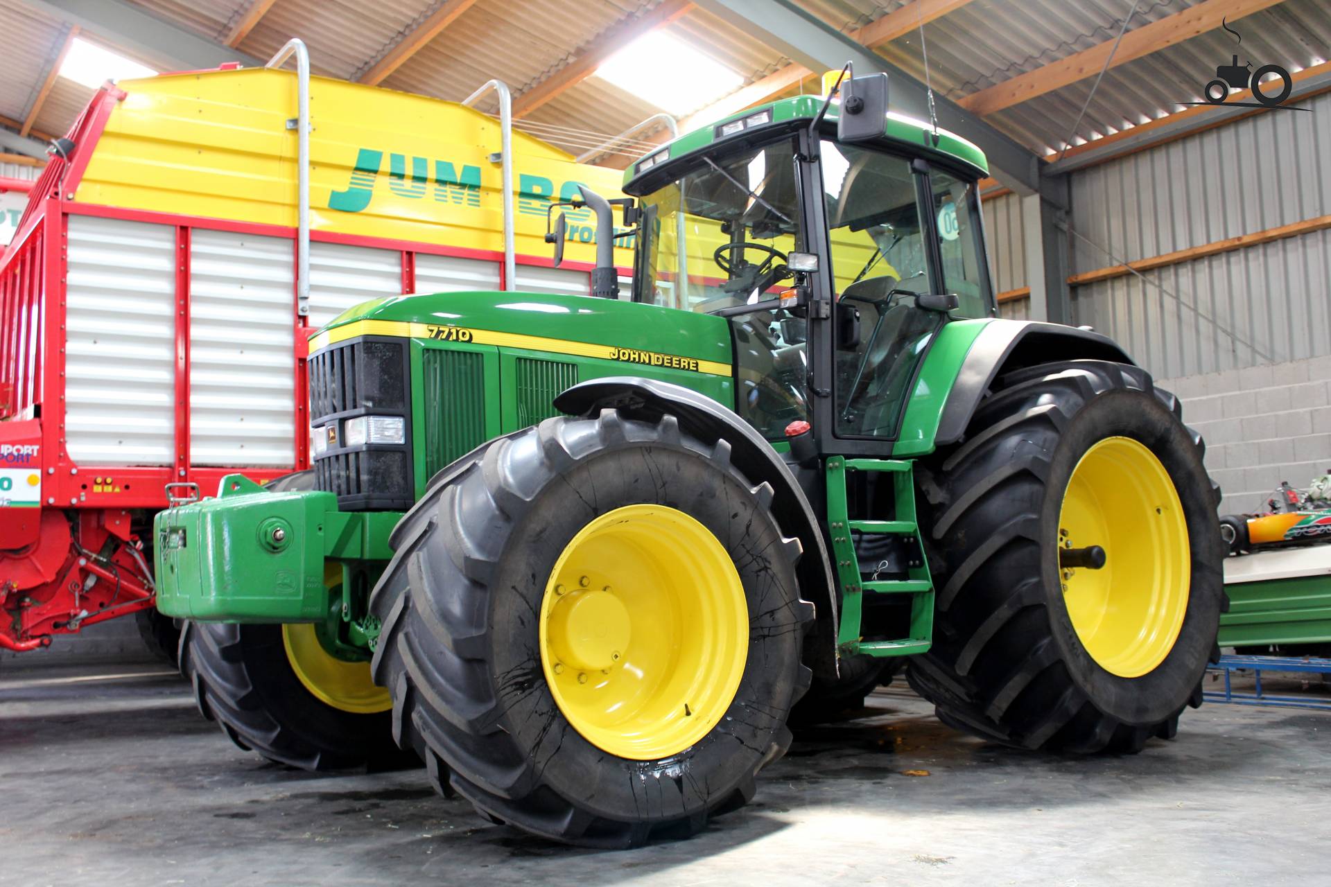 John Deere 7710 United Kingdom Tractor picture 905041 John Deere 7710 United Kingdom Tractor picture 905041