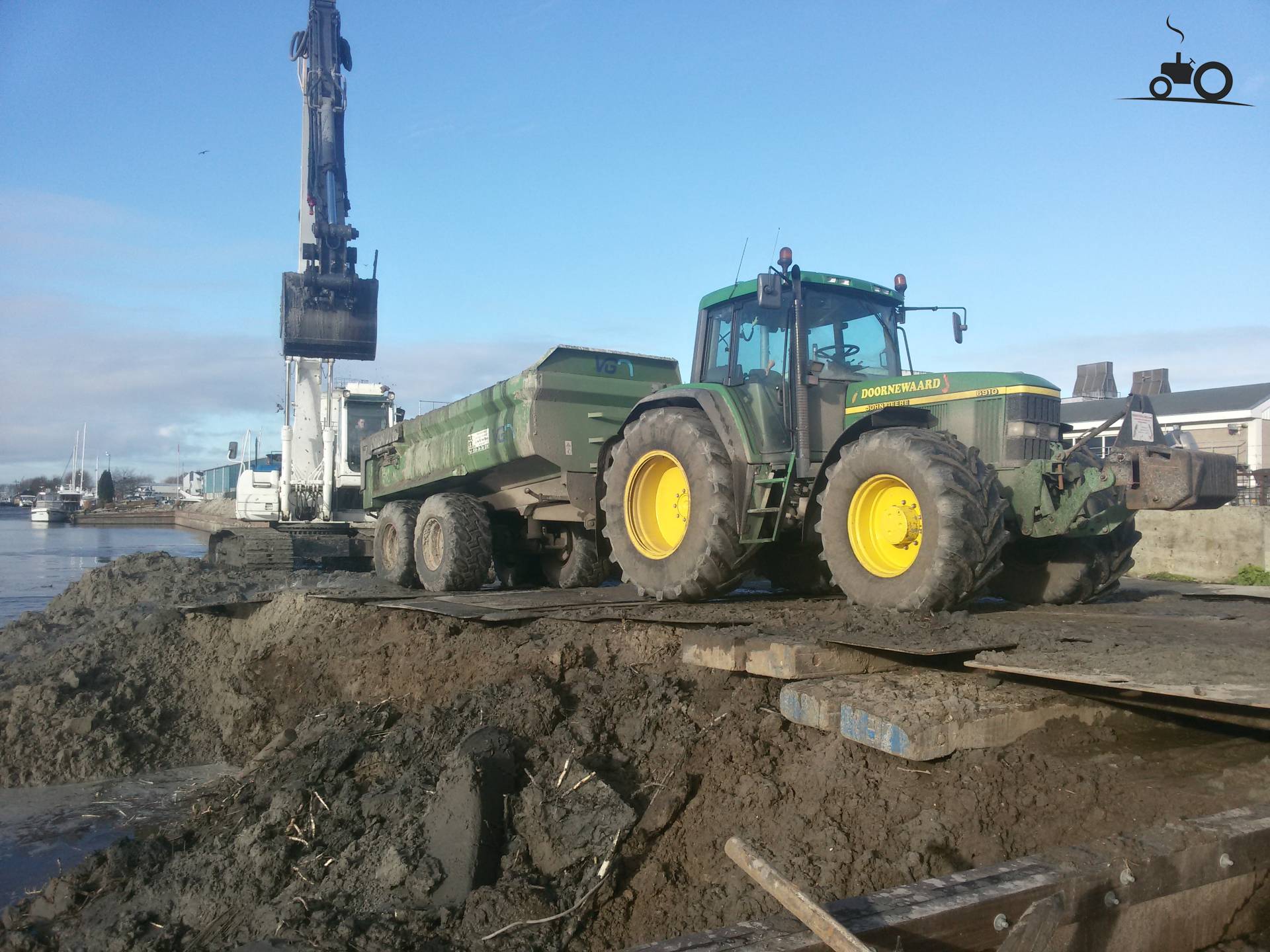 Foto John Deere Van Loon Grondverzetbedrijf Doornewaard