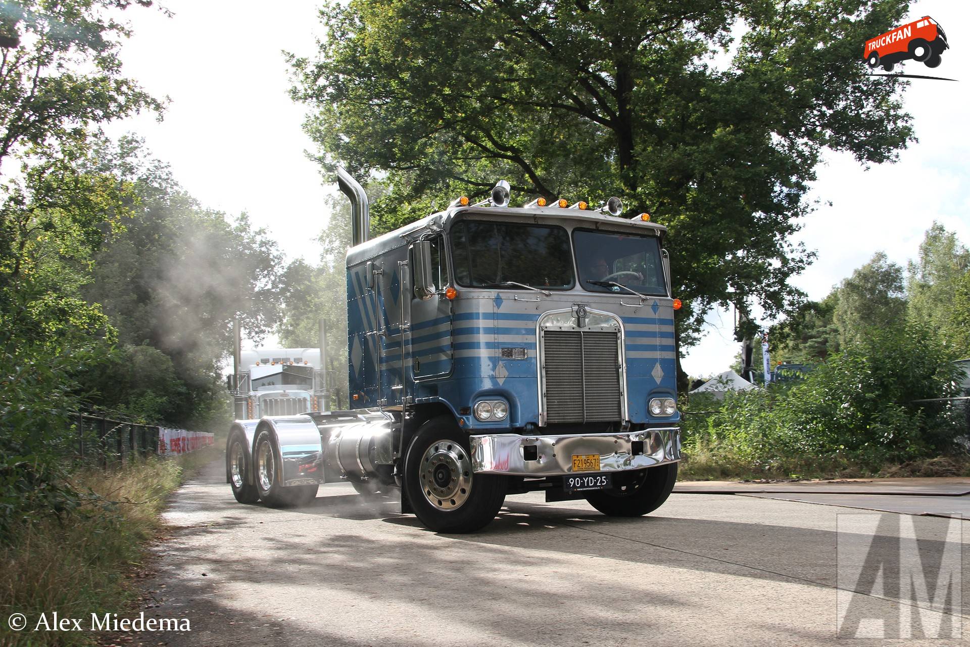 Kenworth K100