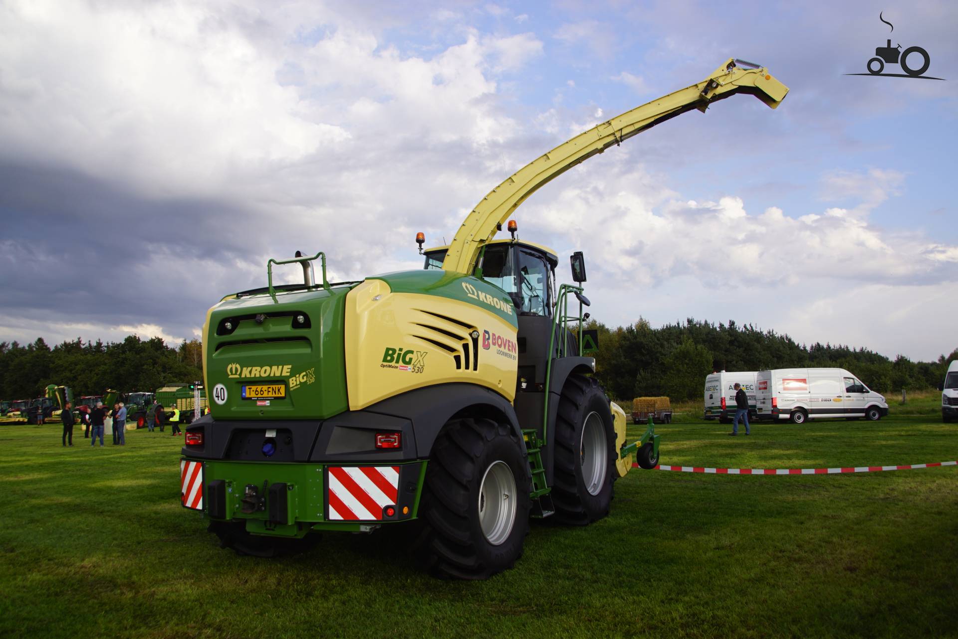 Krone Big X 530 - Nachrichten, Fotos & Videos