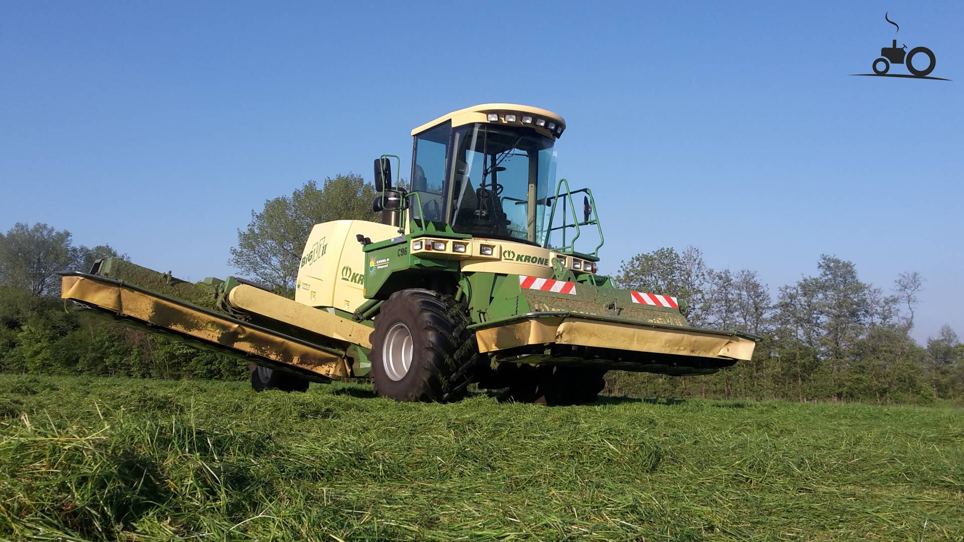 Foto Krone Big M Ii Van Loon Grondverzetbedrijf Schimmel Scherpenzeel