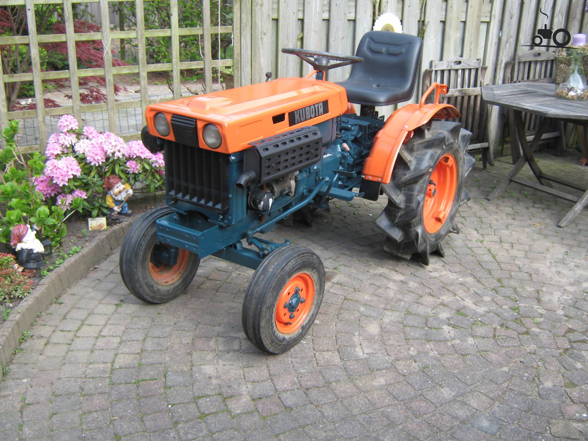 Foto Kubota B7000 #475775