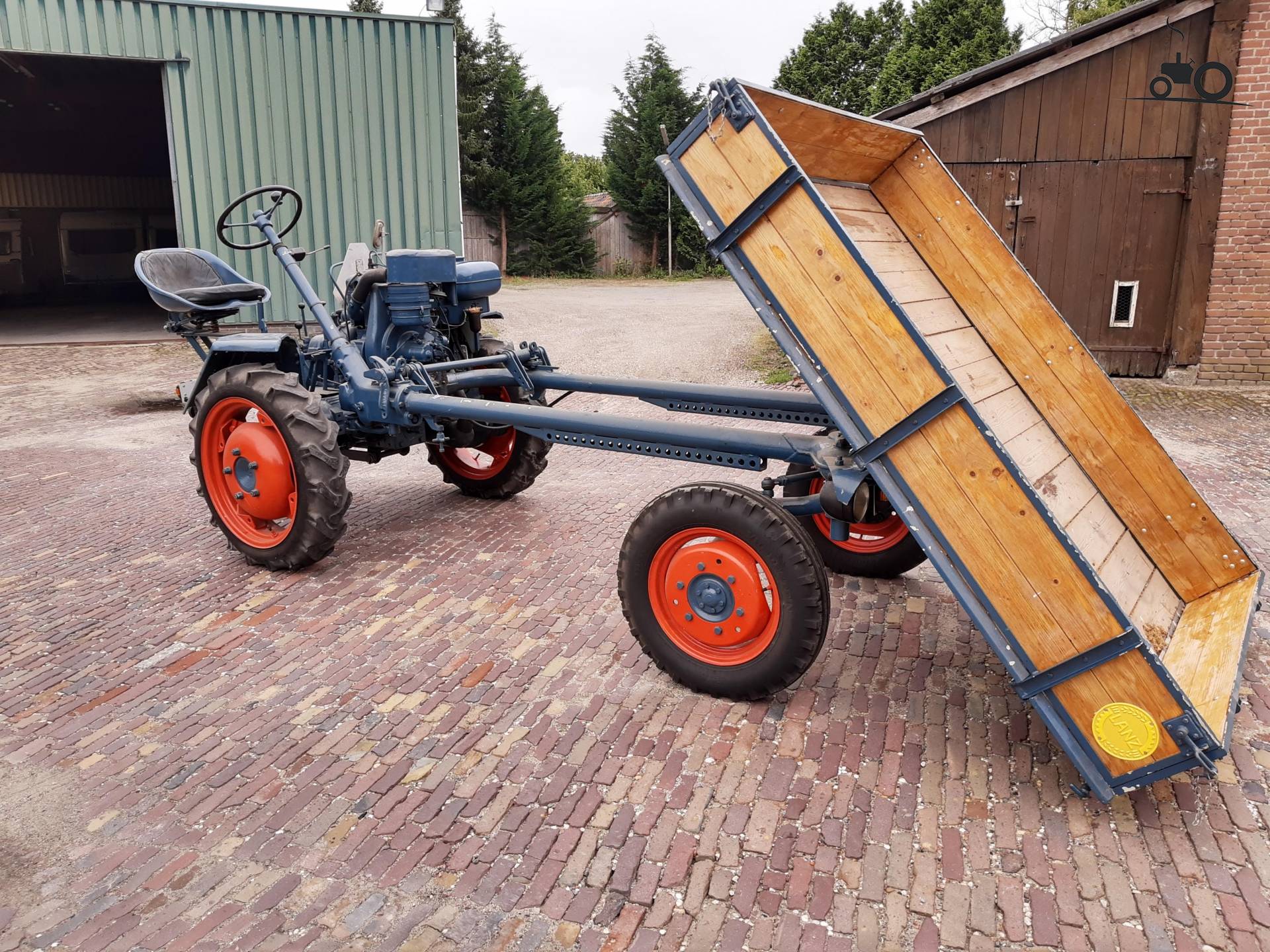 Lanz Alldog Fan Club - Specs, Photos, Reviews & Forum
