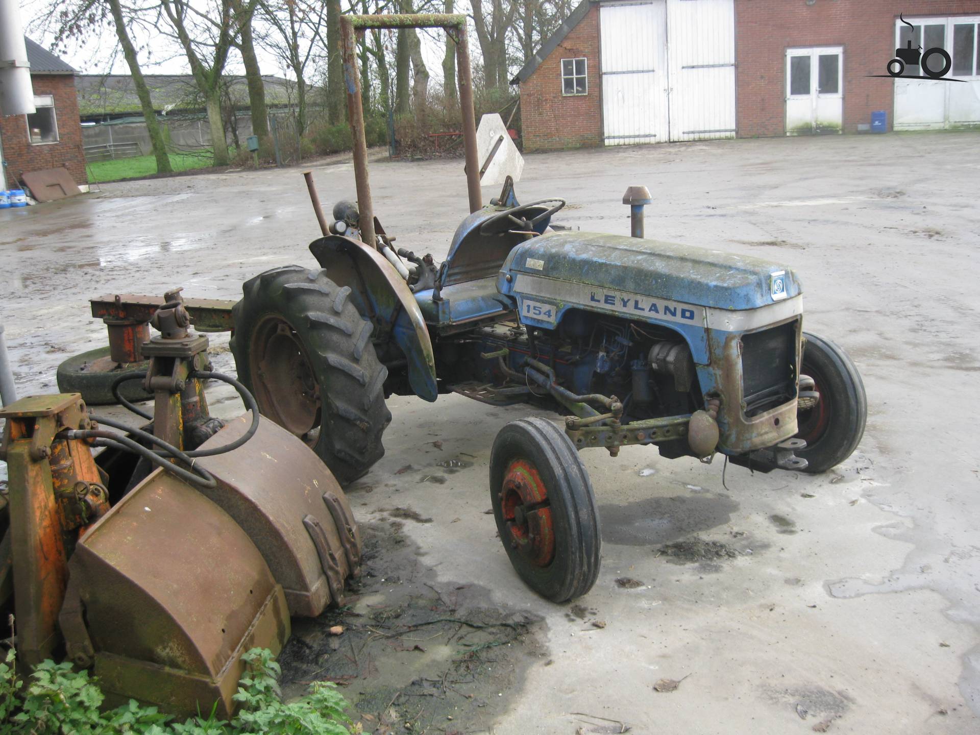 Leyland 154 United Kingdom Tractor picture 819006
