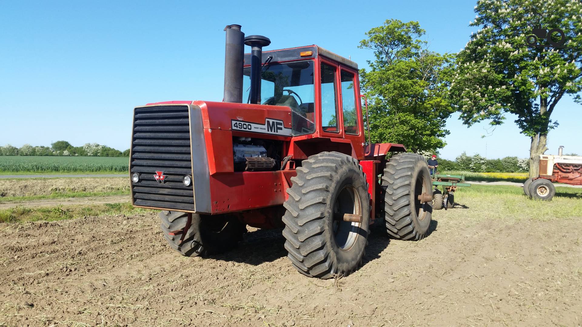 Massey Ferguson 4800 Fanclub - Specificaties, Foto's, Reviews & Forum
