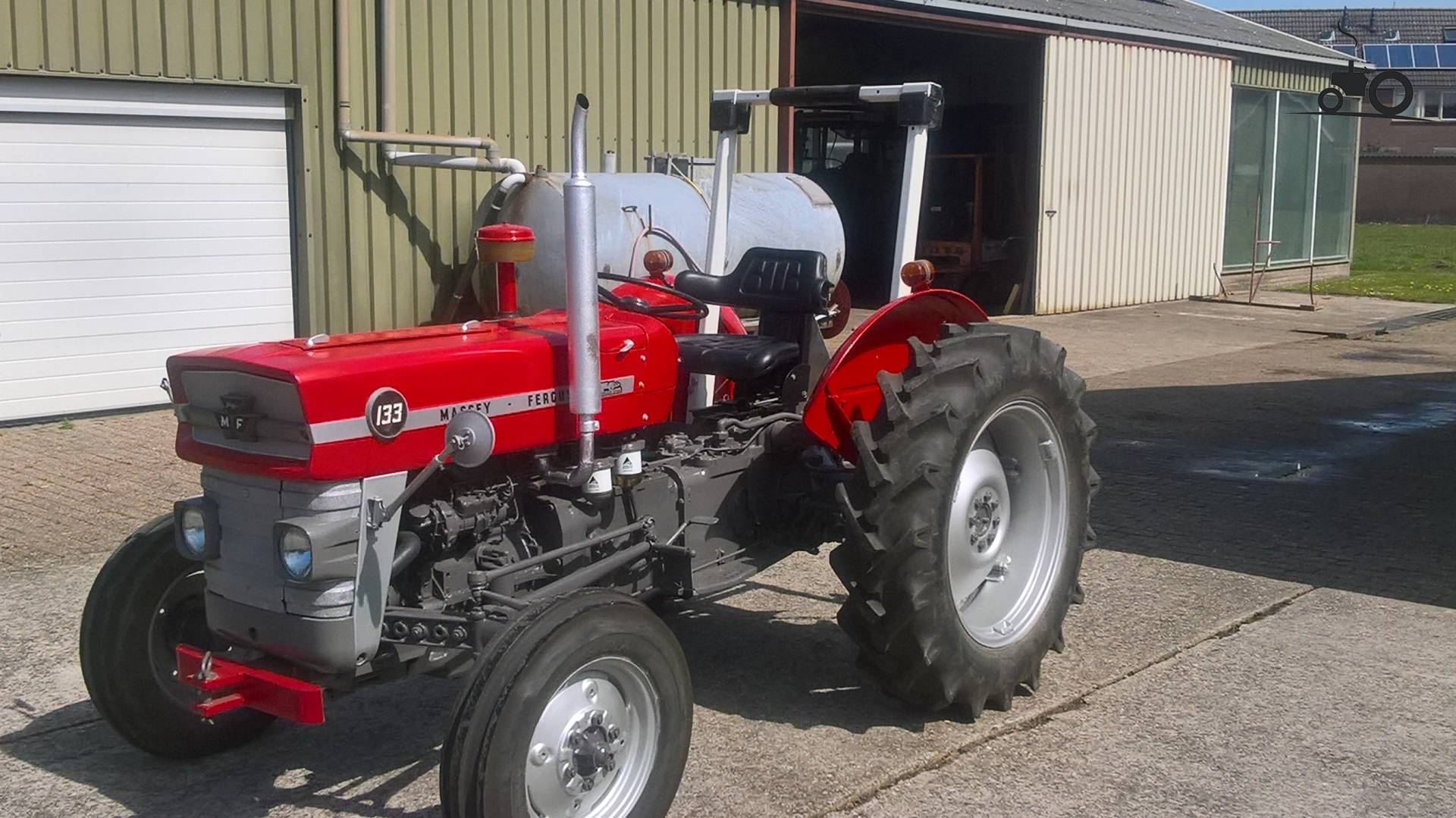 Foto Massey Ferguson 133 #1225620