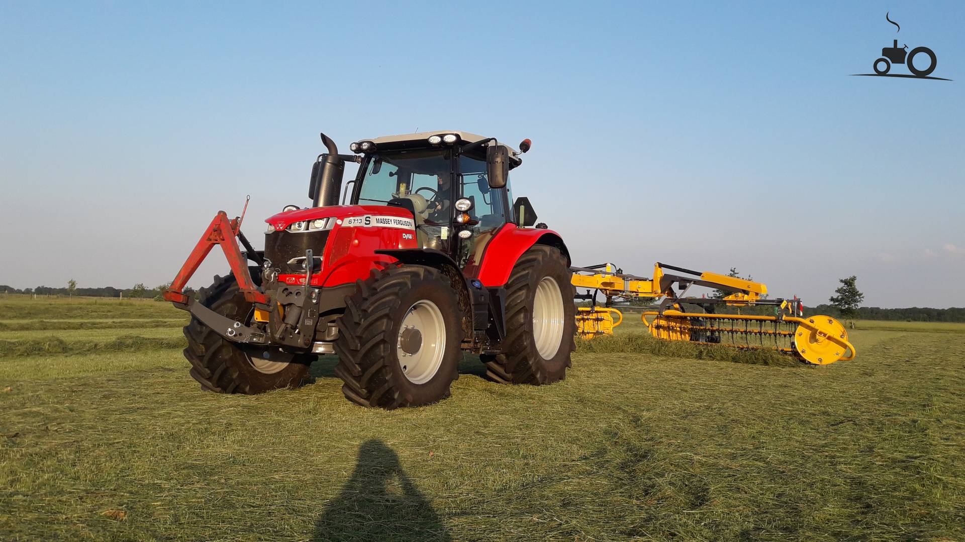 Foto Massey Ferguson 6713S #1302072