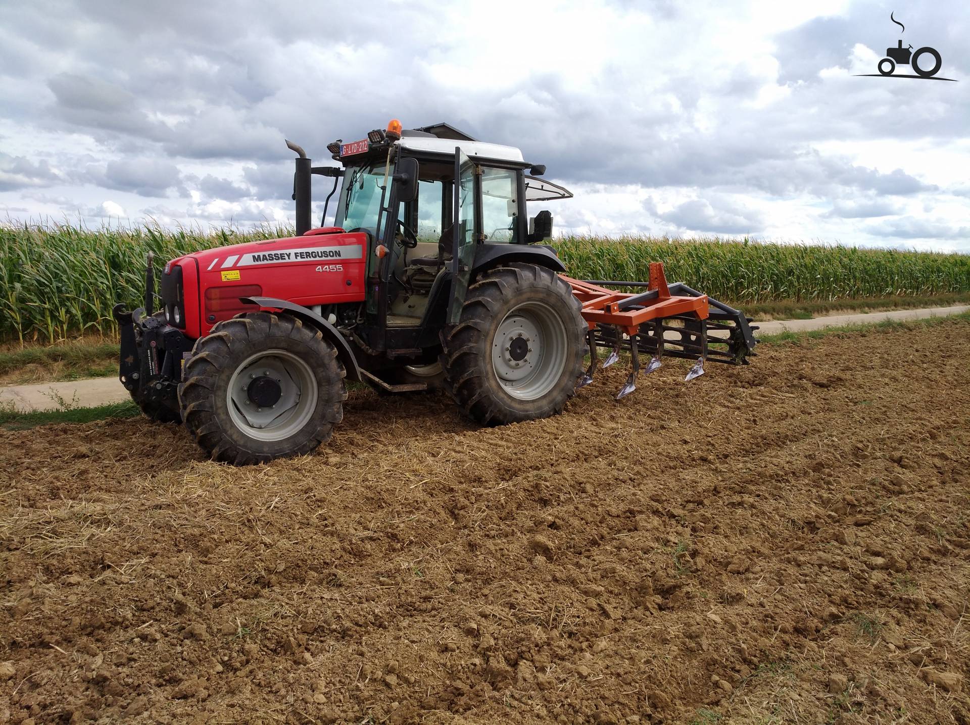 foto-massey-ferguson-4455-1368956