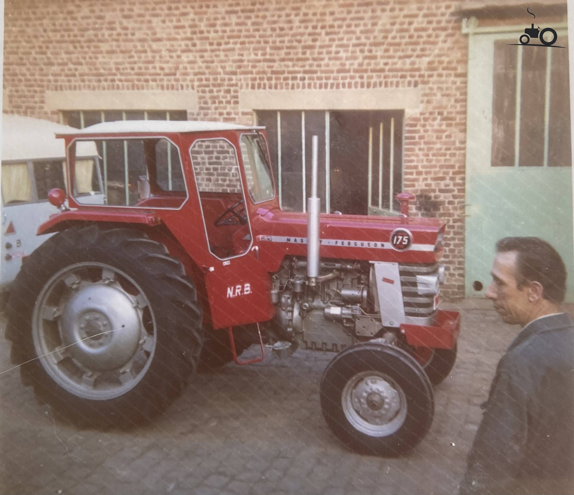 foto-massey-ferguson-175-1468311