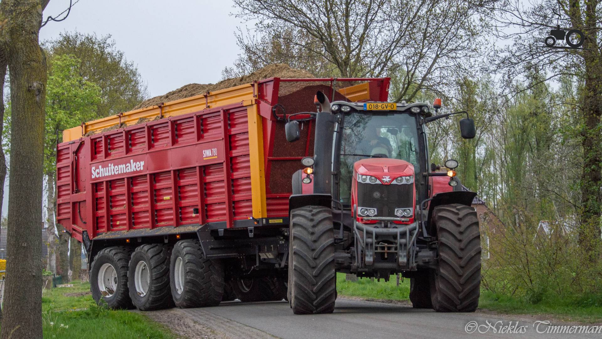 Massey Ferguson 8690