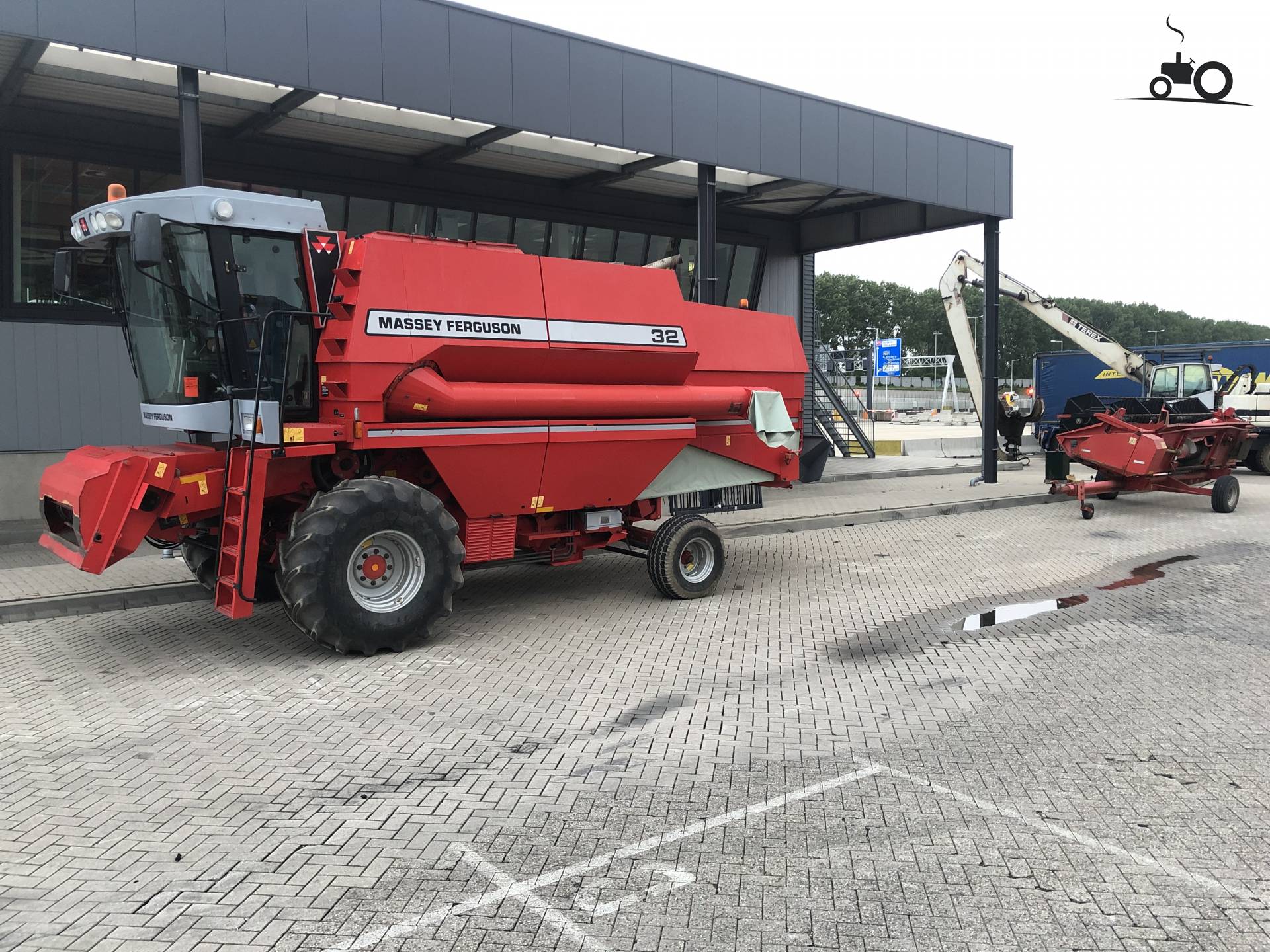 Foto Massey Ferguson Combine 1472985
