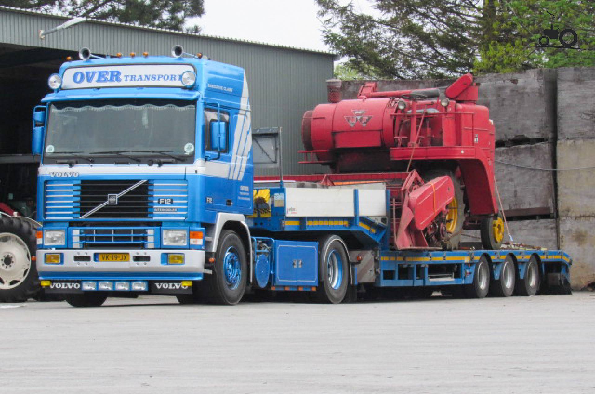 Foto Massey Ferguson Combine 1498639