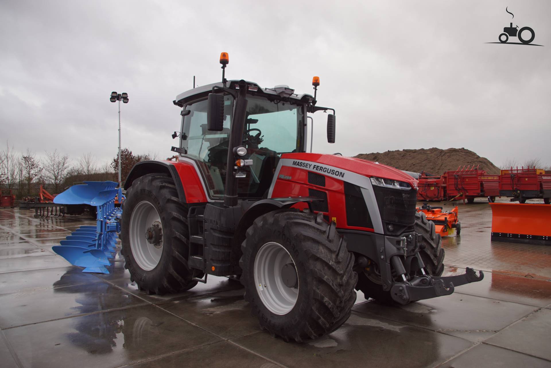 foto-massey-ferguson-8s-265-1505568