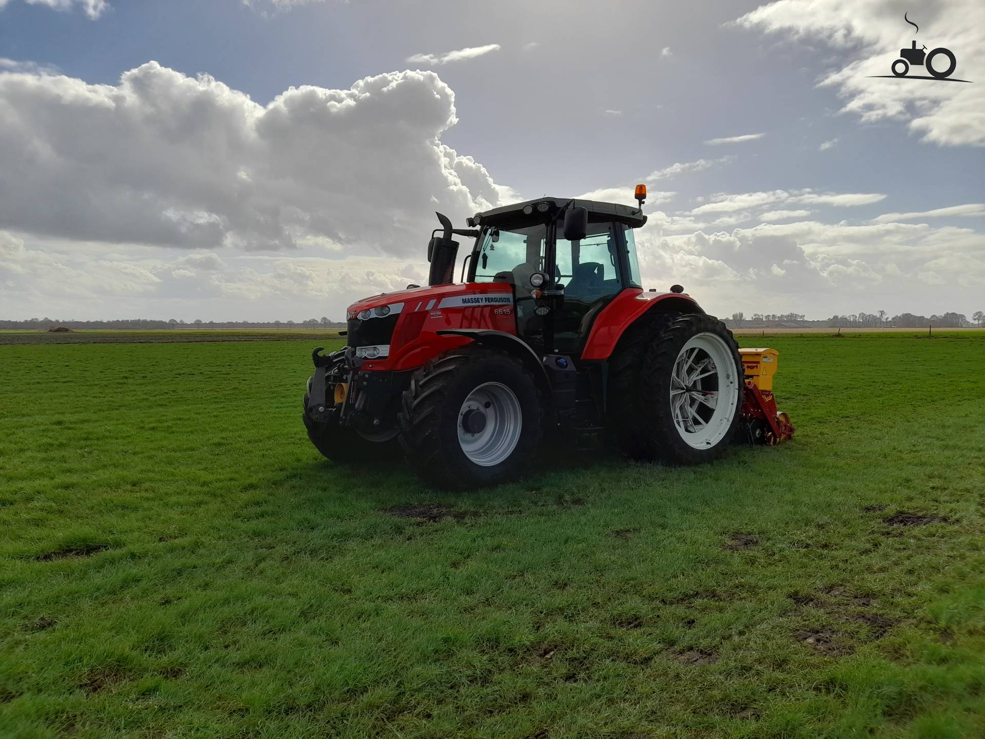 Massey Ferguson 6615