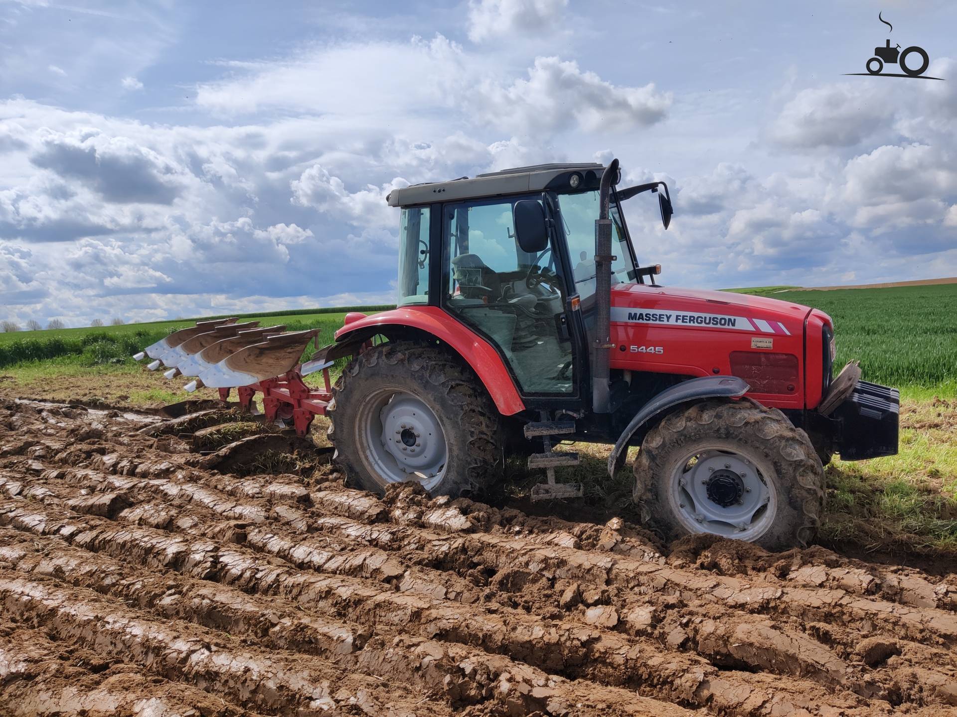 foto-massey-ferguson-5445-1517671