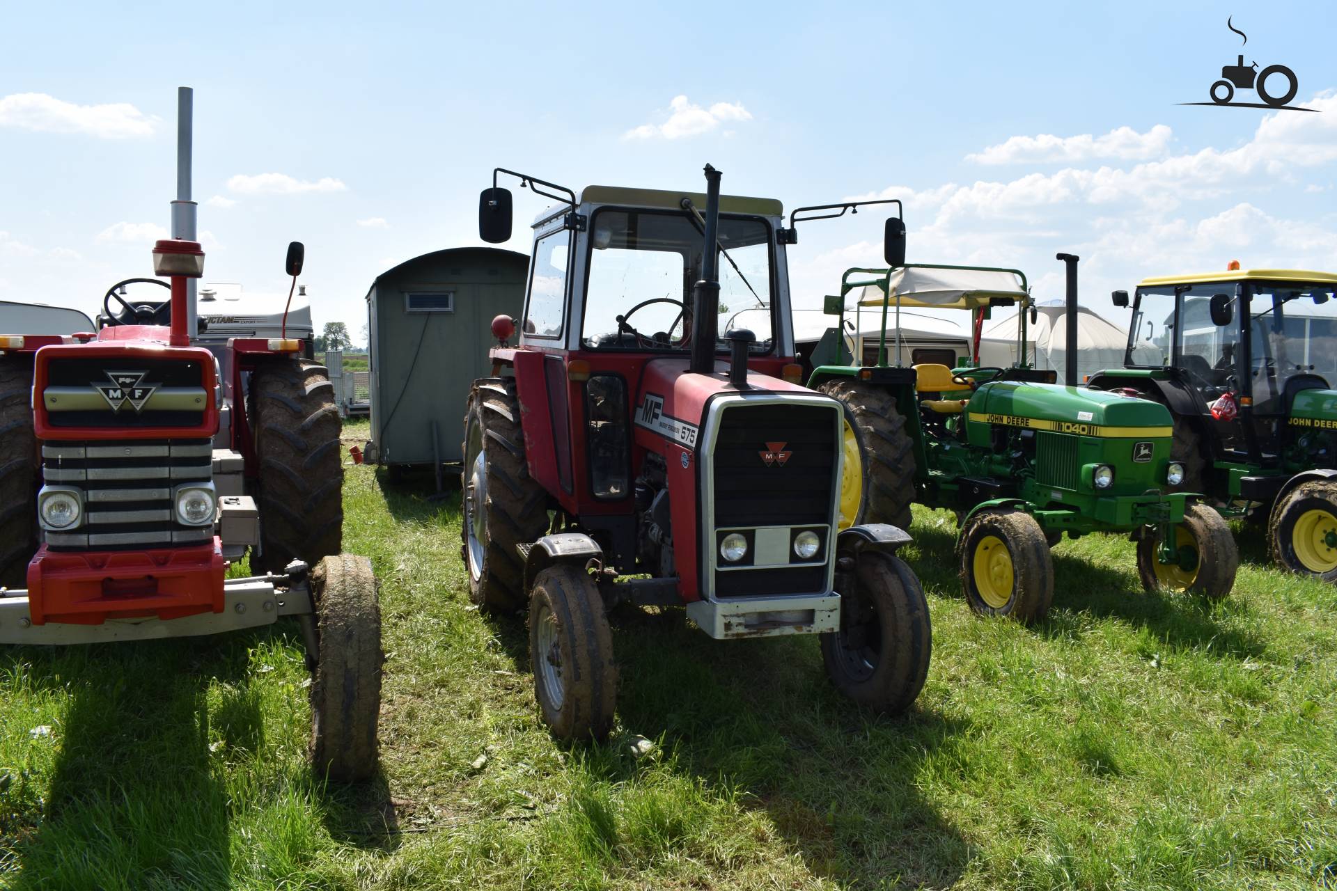 Foto Massey Ferguson 575 #1521624