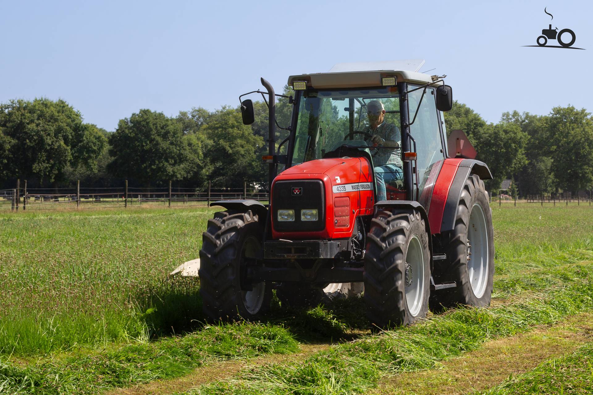 Massey Ferguson 4335 Fanclub - Specificaties, Foto's, Reviews & Forum