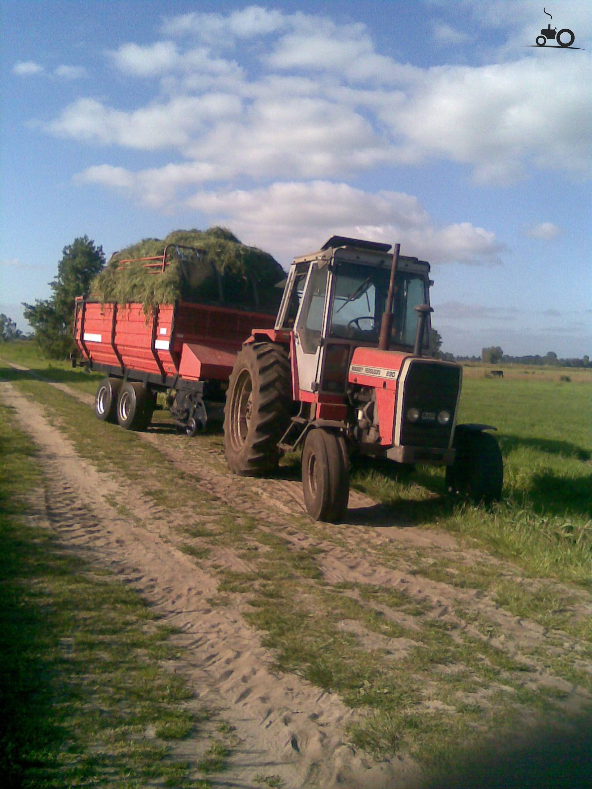 massey-ferguson-690