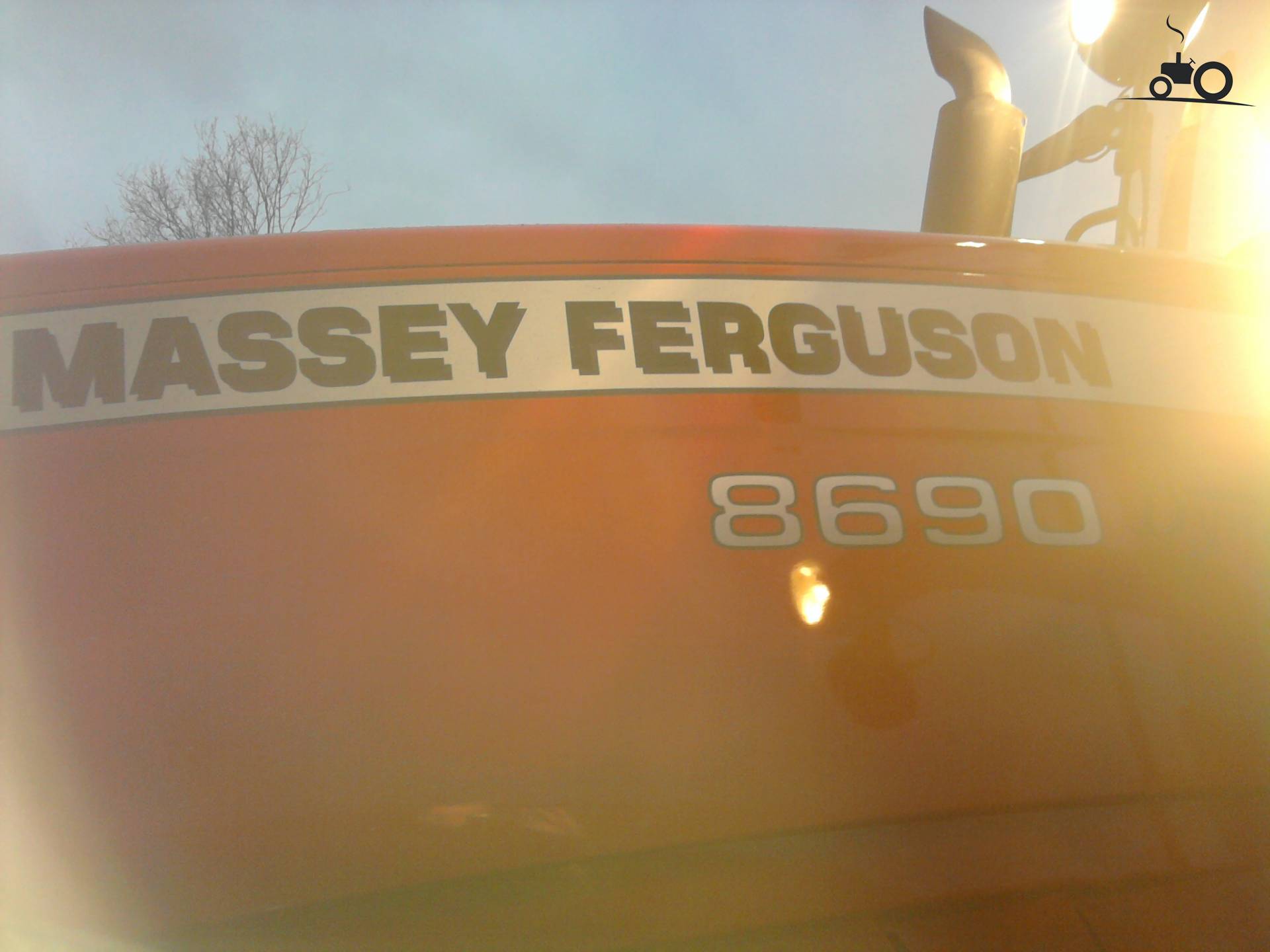 Massey Ferguson 8690