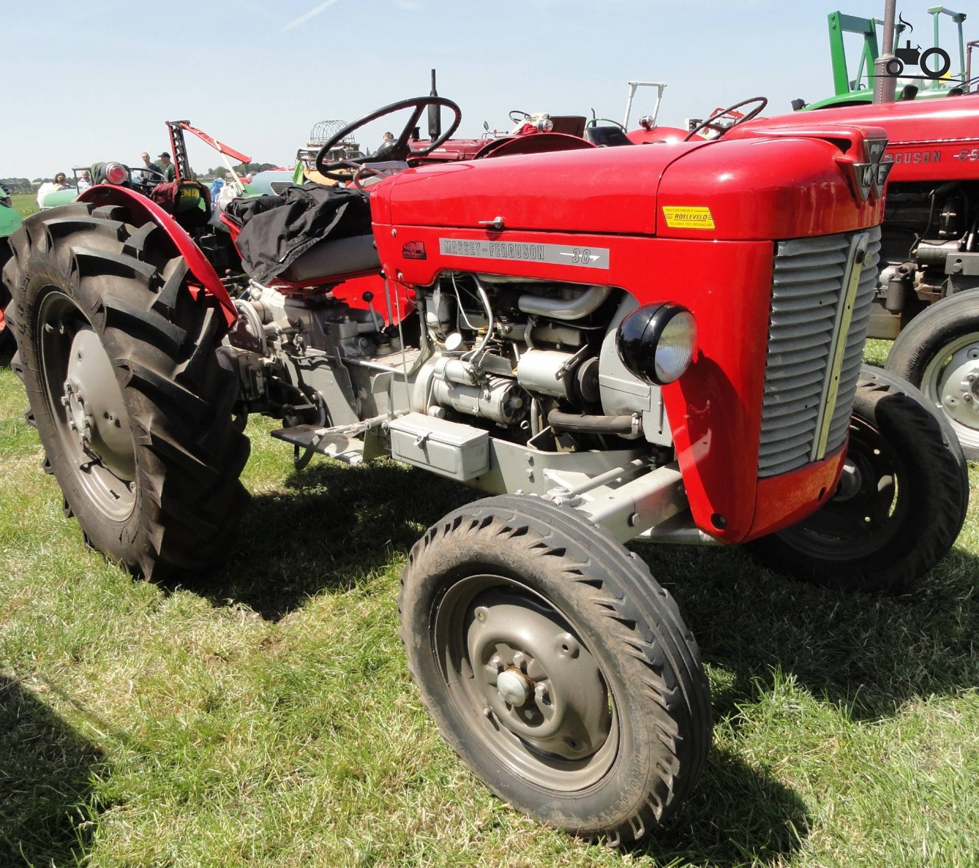 Foto Massey Ferguson 30 498648