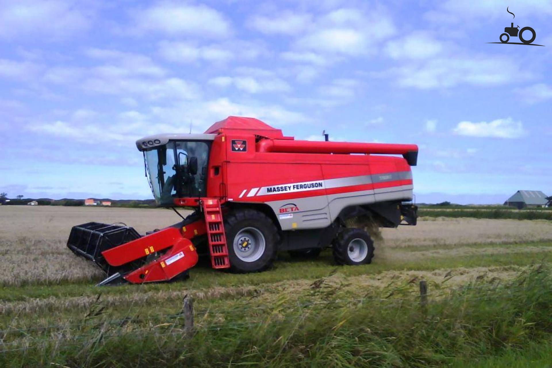 Foto Massey Ferguson Combine 533718