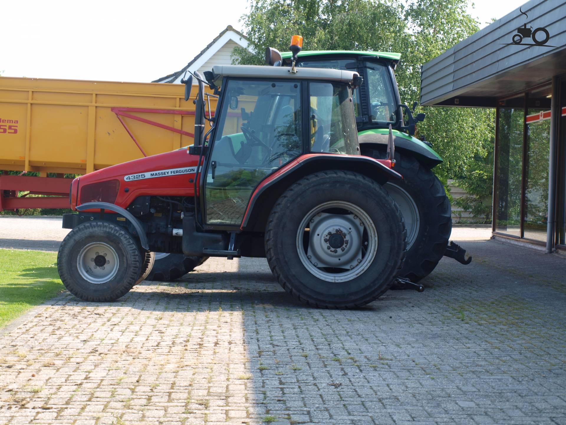 Massey Ferguson 4325 Fan Club - Specs, Photos, Reviews & Forum