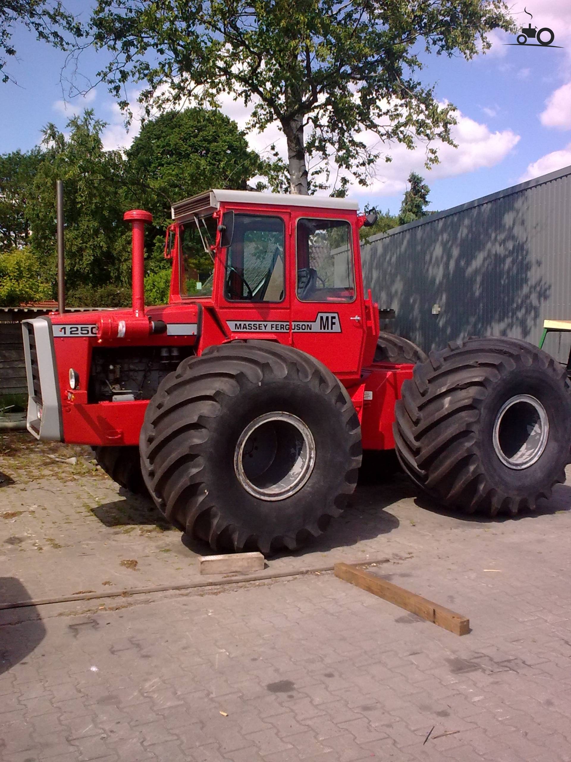 Massey Ferguson 1250 France Tracteur Image 715249 