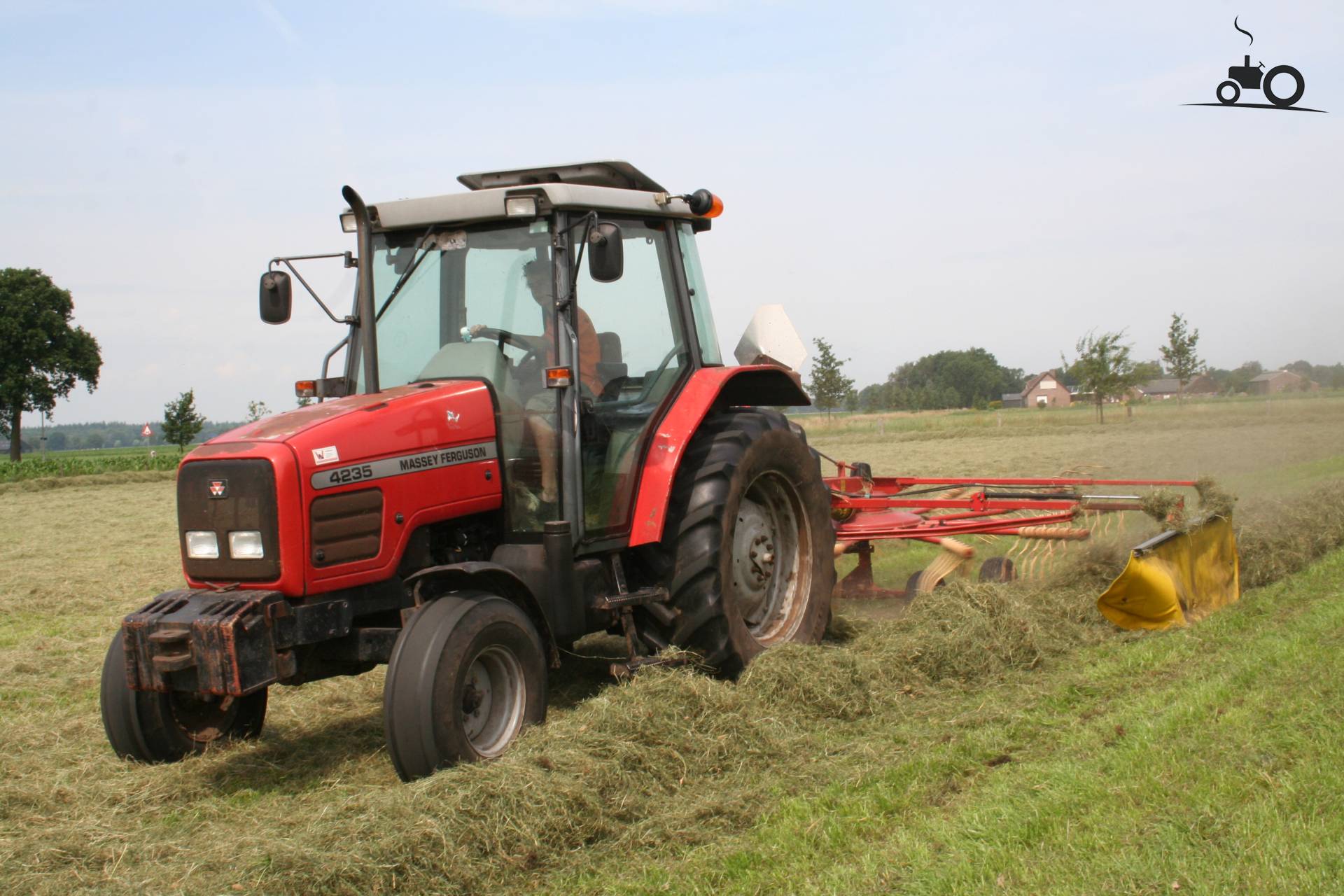 foto-massey-ferguson-4235-719271