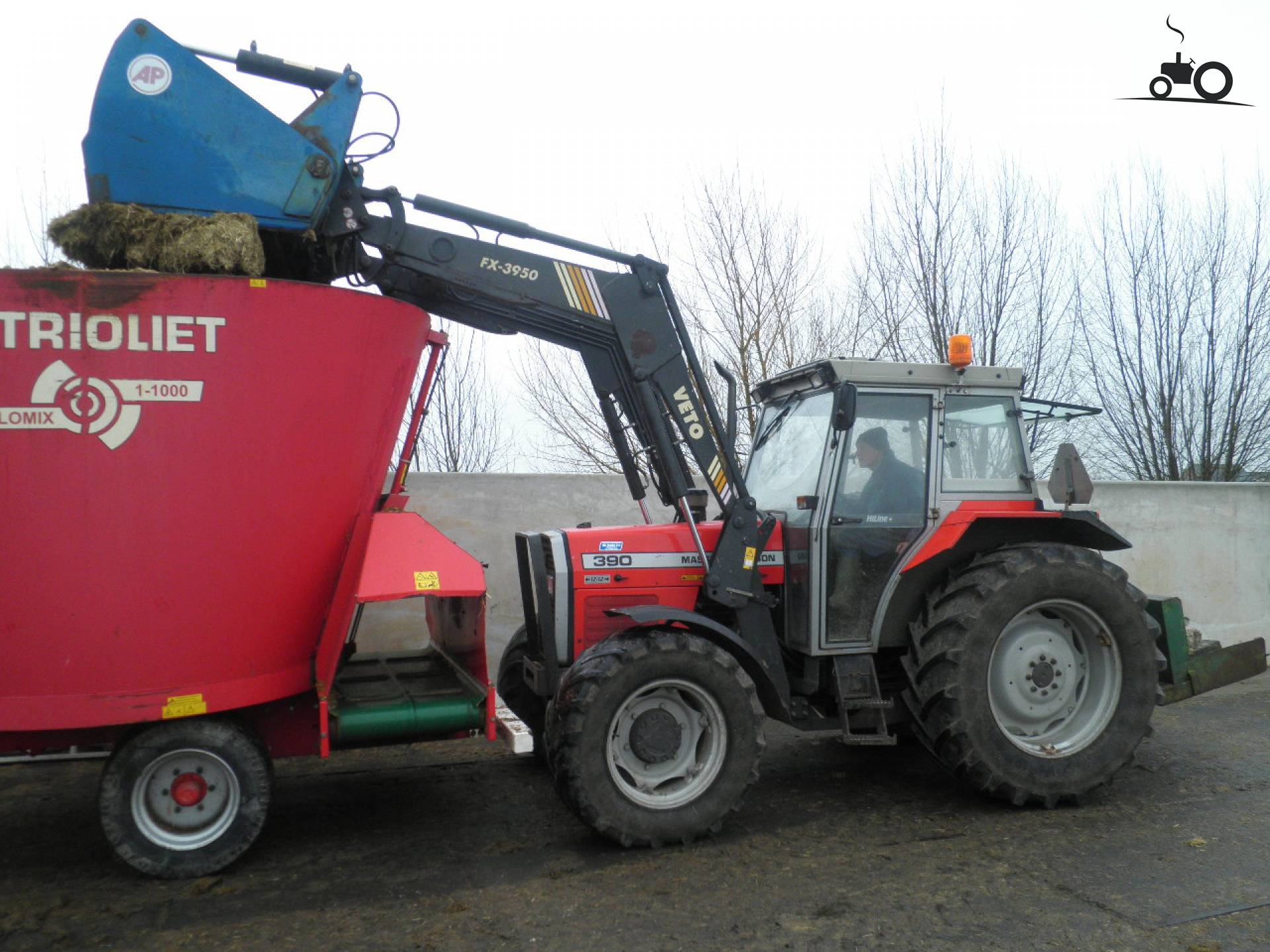 Foto Massey Ferguson 390 #719590