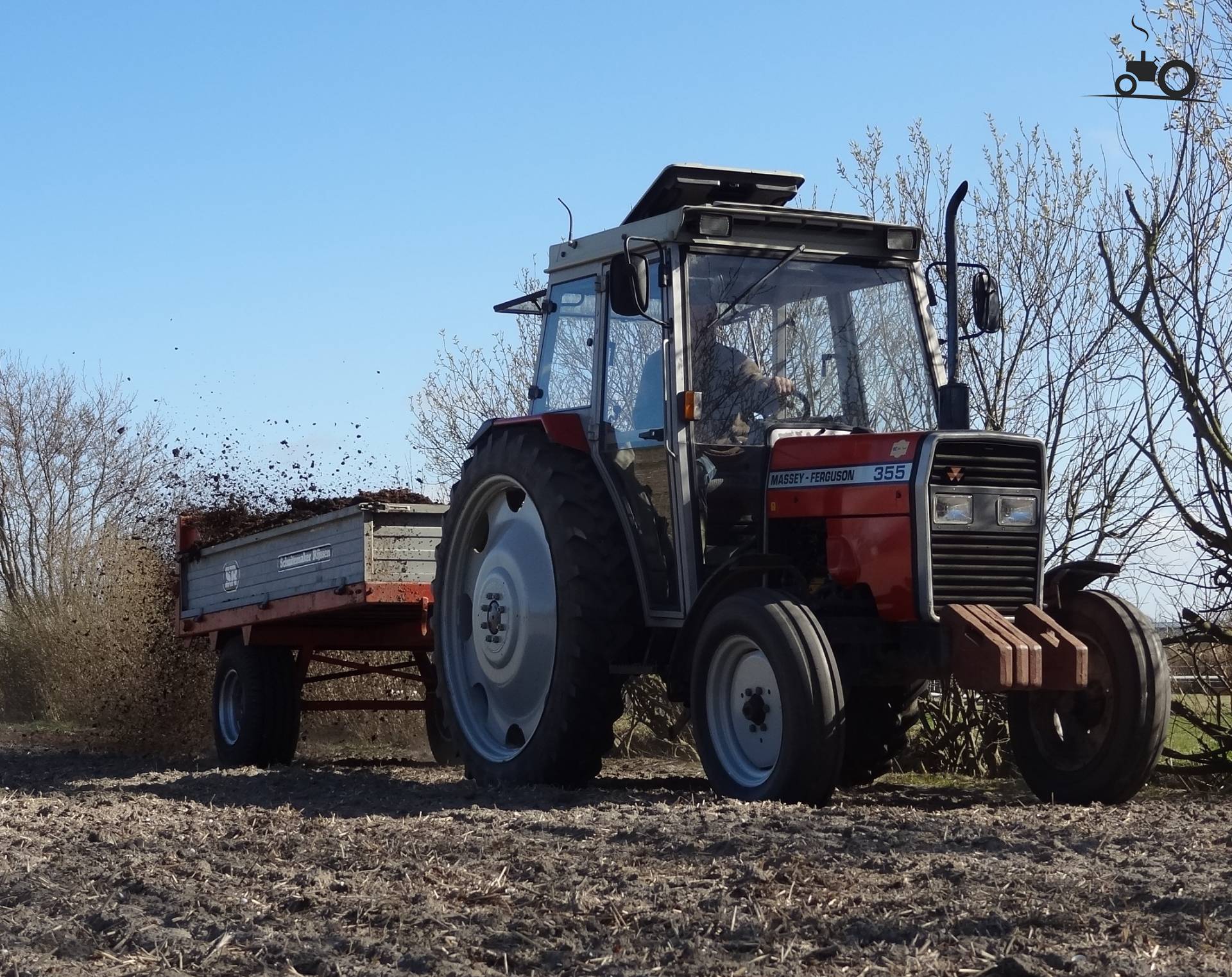 Massey Ferguson 355