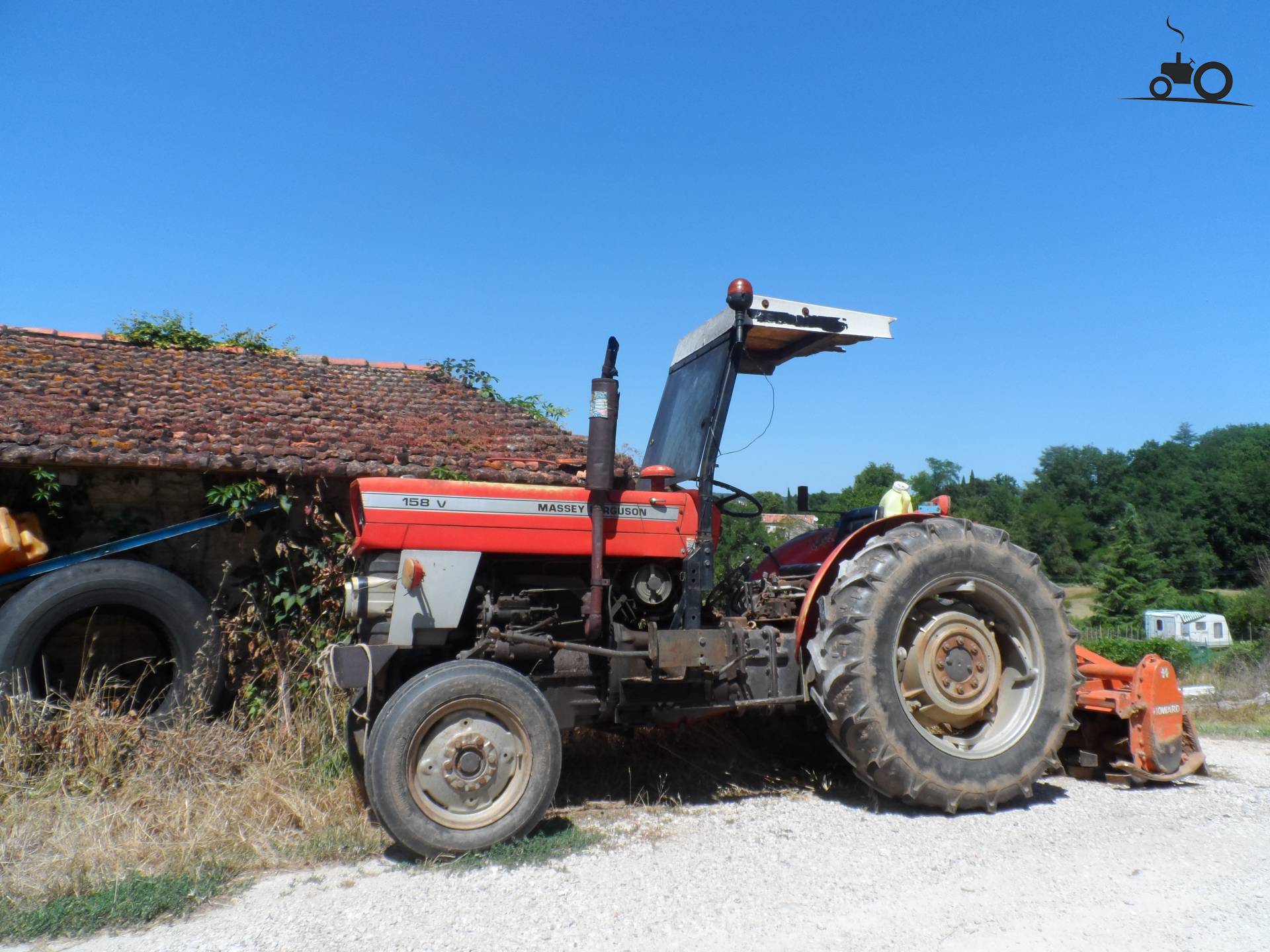 massey-ferguson-158-france-tracteur-image-801713
