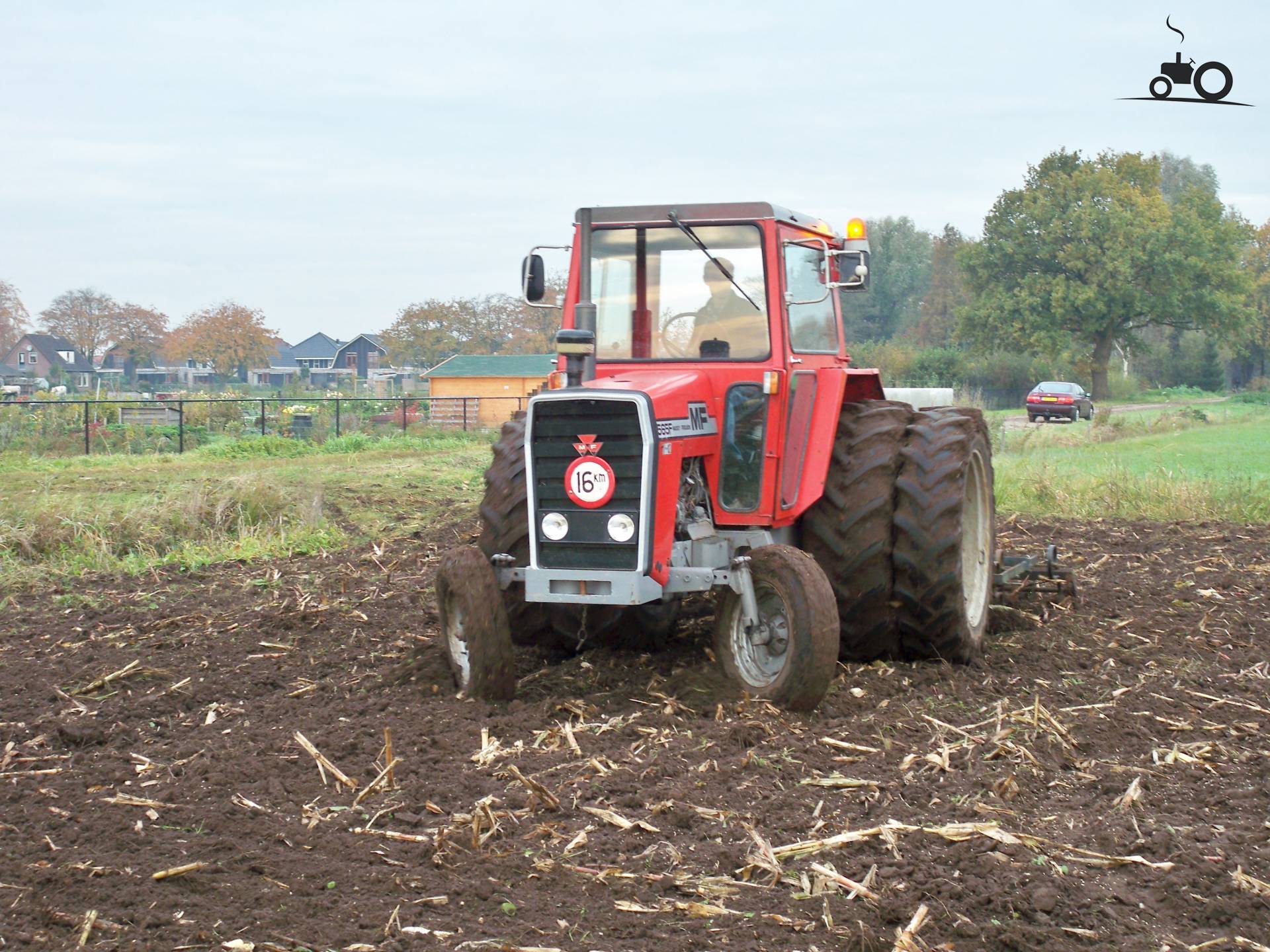 Massey Ferguson 565 F Fanclub - Specificaties, Foto's, Reviews & Forum