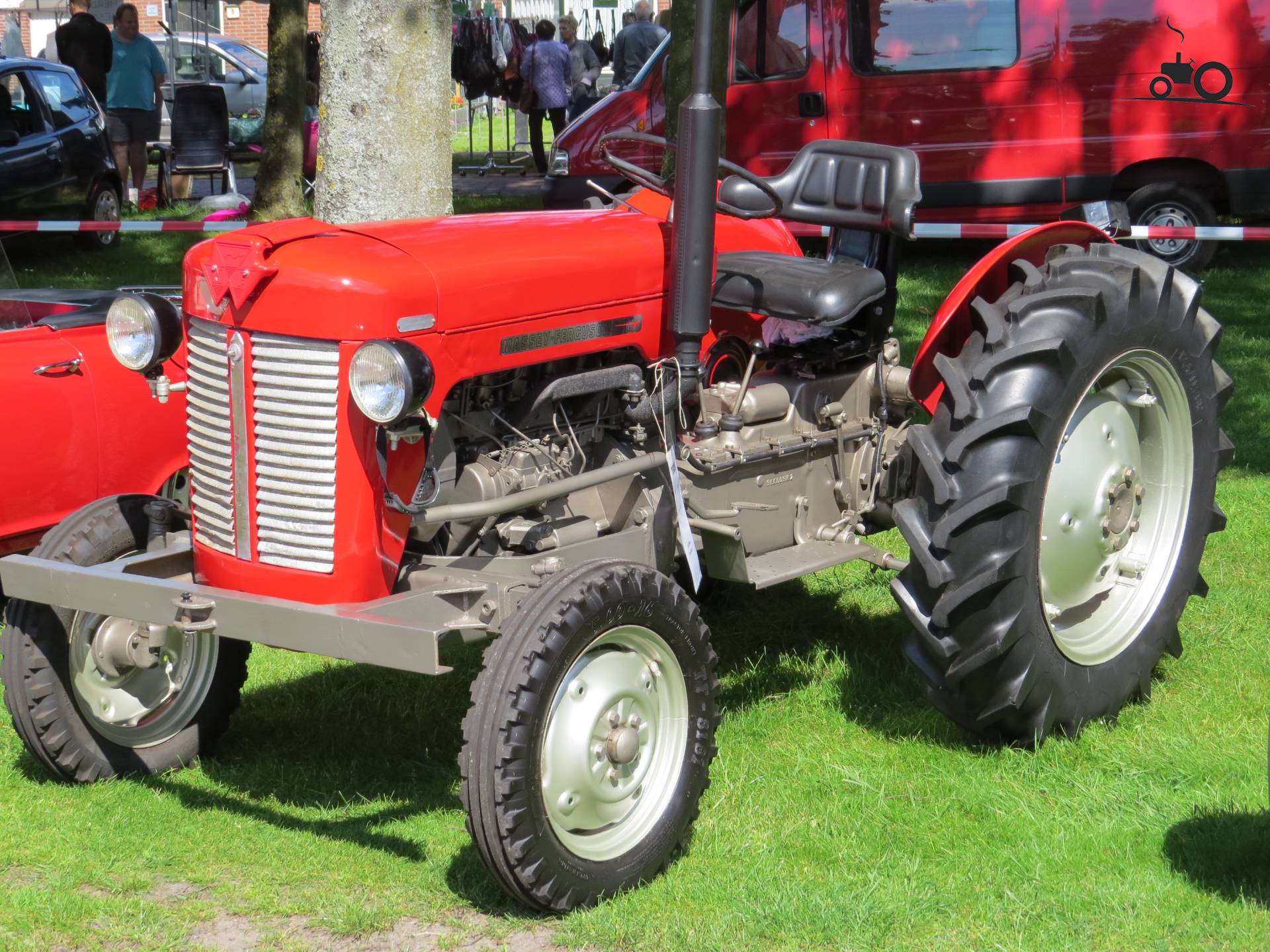 Foto Massey Ferguson 30 847799