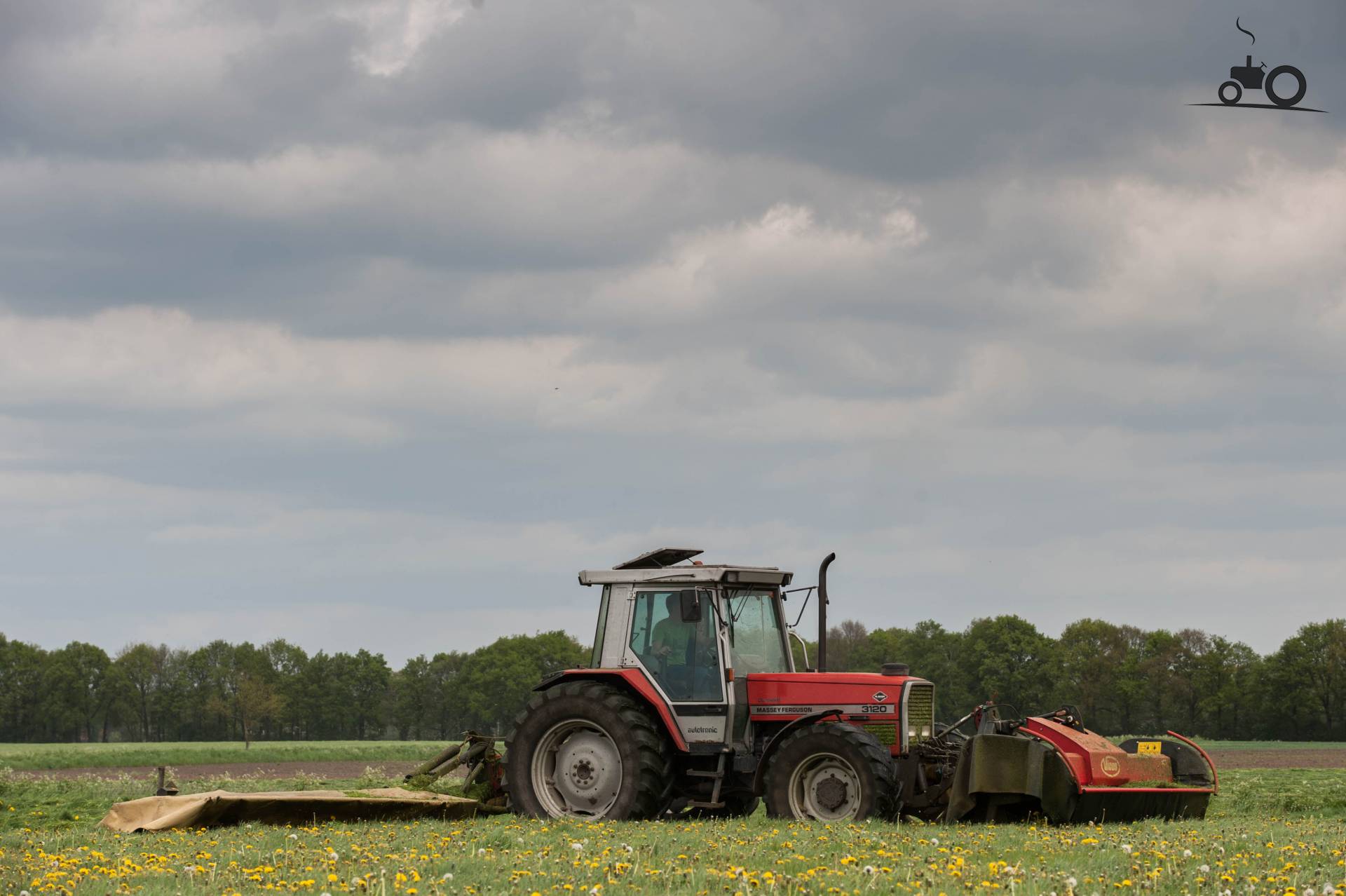 Foto Massey Ferguson 3120 #911745